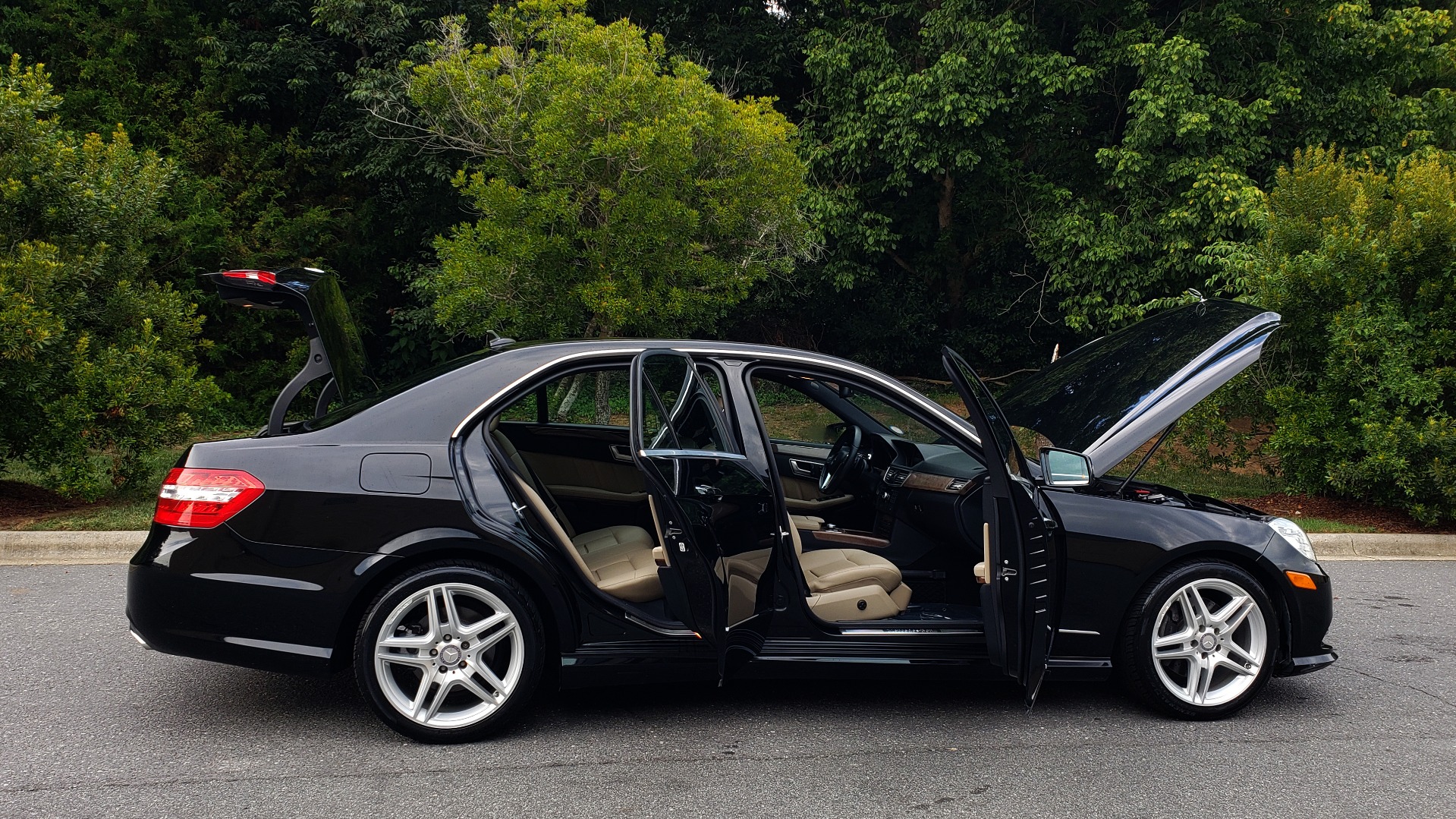 Used 2013 Mercedes-Benz E-Class E 350 Luxury for sale Sold at Formula Imports in Charlotte NC 28227 11