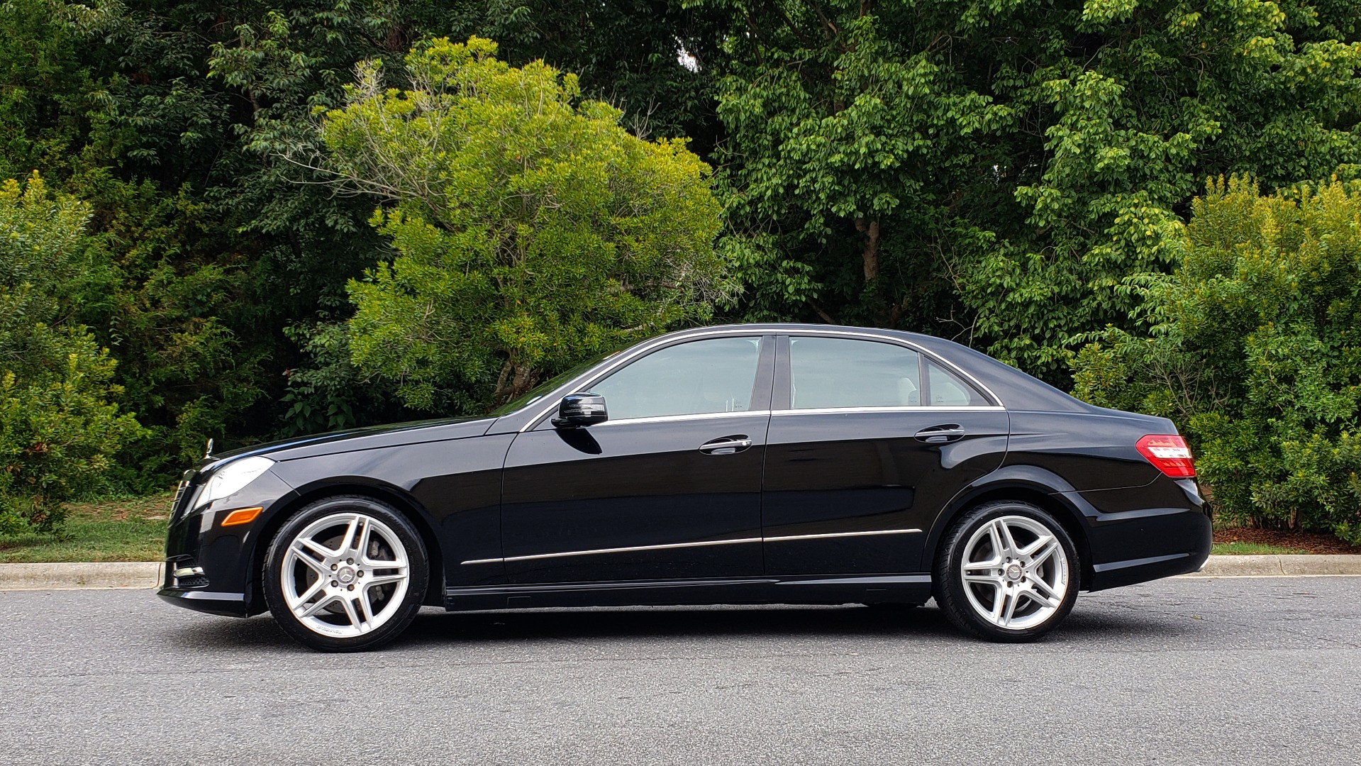 Used 2013 Mercedes-Benz E-Class E 350 Luxury for sale Sold at Formula Imports in Charlotte NC 28227 2