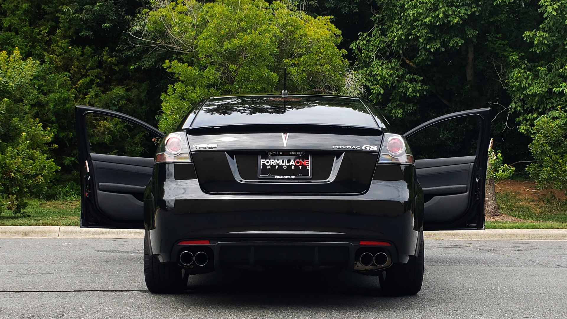 Used 2009 Pontiac G8 GXP / 6.2L LS3 V8 / 6-SPD AUTO / SUNROOF / 19IN WHEELS for sale Sold at Formula Imports in Charlotte NC 28227 59