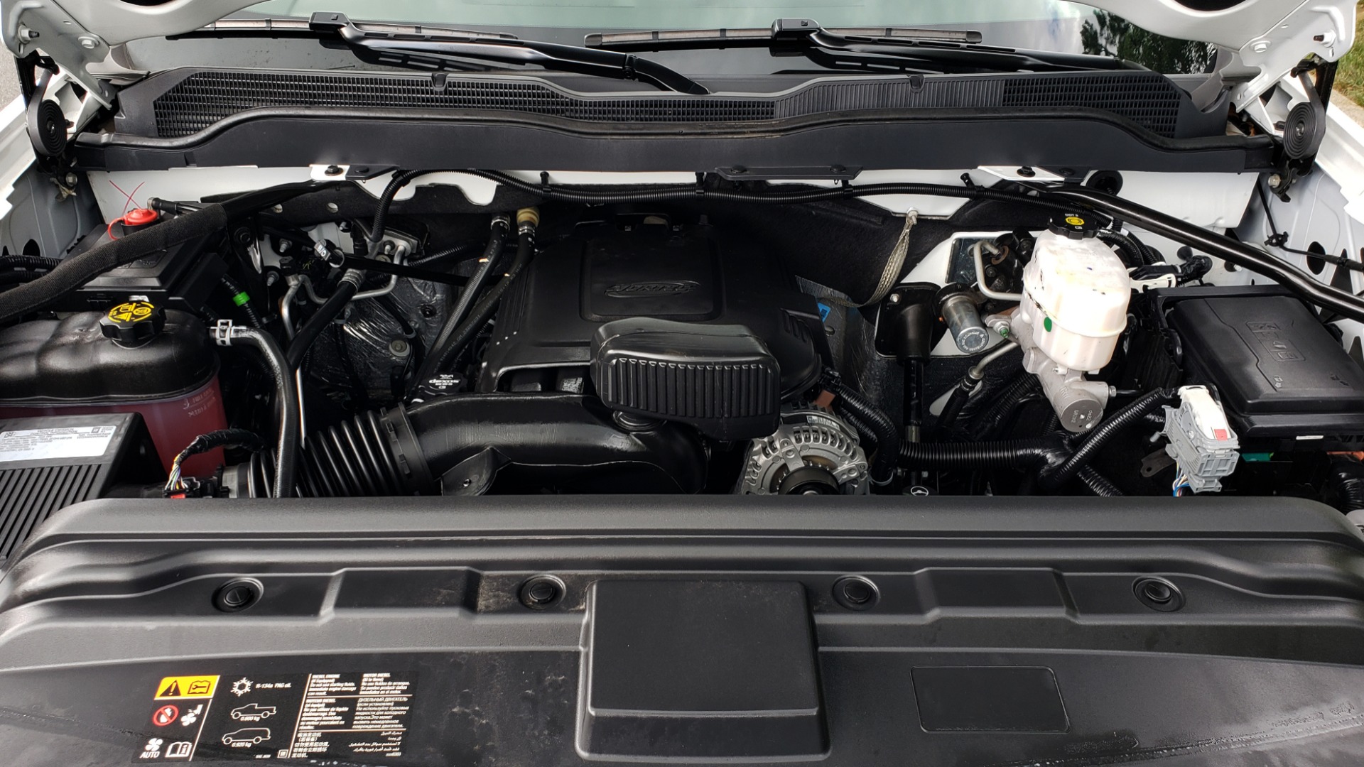 Used 2019 Chevrolet SILVERADO 2500HD WORK TRUCK / CREW CAB / 6.0L V8 / 4WD / BEDLINER for sale Sold at Formula Imports in Charlotte NC 28227 13