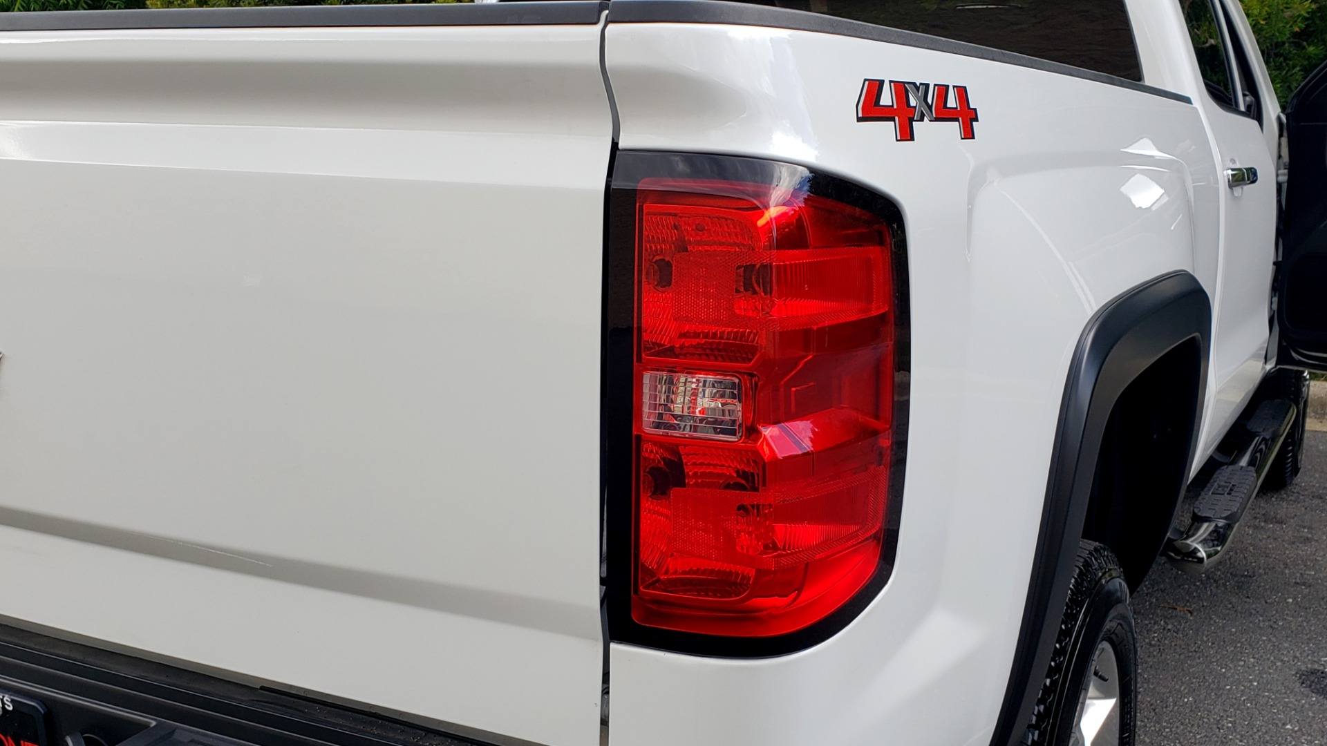 Used 2019 Chevrolet SILVERADO 2500HD WORK TRUCK / CREW CAB / 6.0L V8 / 4WD / BEDLINER for sale Sold at Formula Imports in Charlotte NC 28227 28