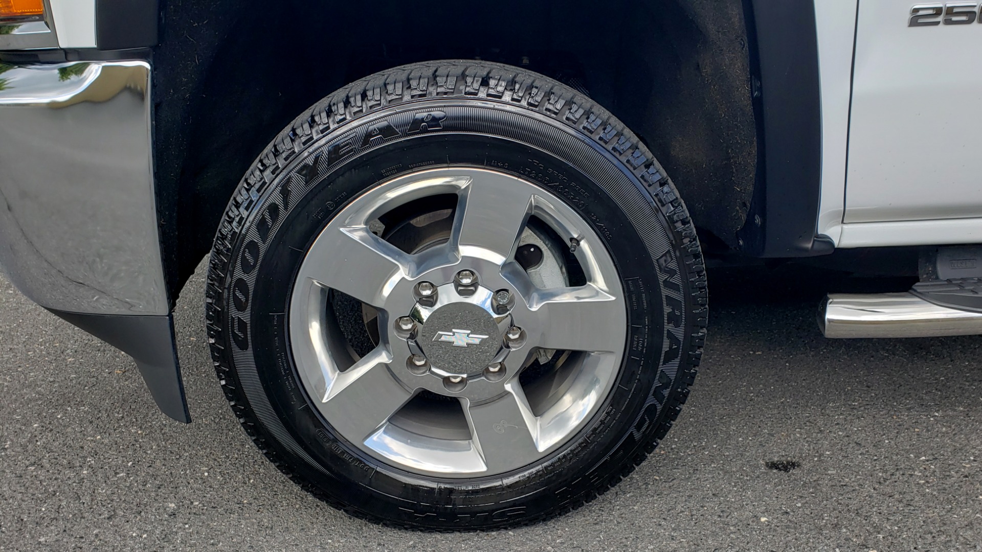 Used 2019 Chevrolet SILVERADO 2500HD WORK TRUCK / CREW CAB / 6.0L V8 / 4WD / BEDLINER for sale Sold at Formula Imports in Charlotte NC 28227 78