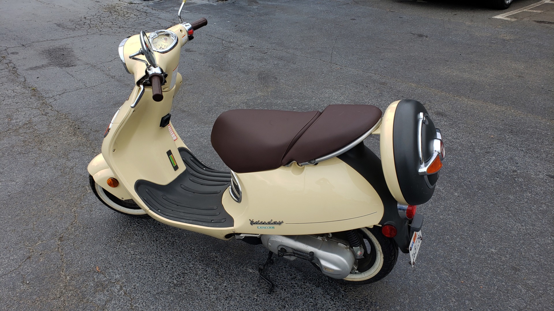 Used 2002 MALAGUTI YESTERDAY 50CC SCOOTER - INCLUDES HELMET for sale Sold at Formula Imports in Charlotte NC 28227 4