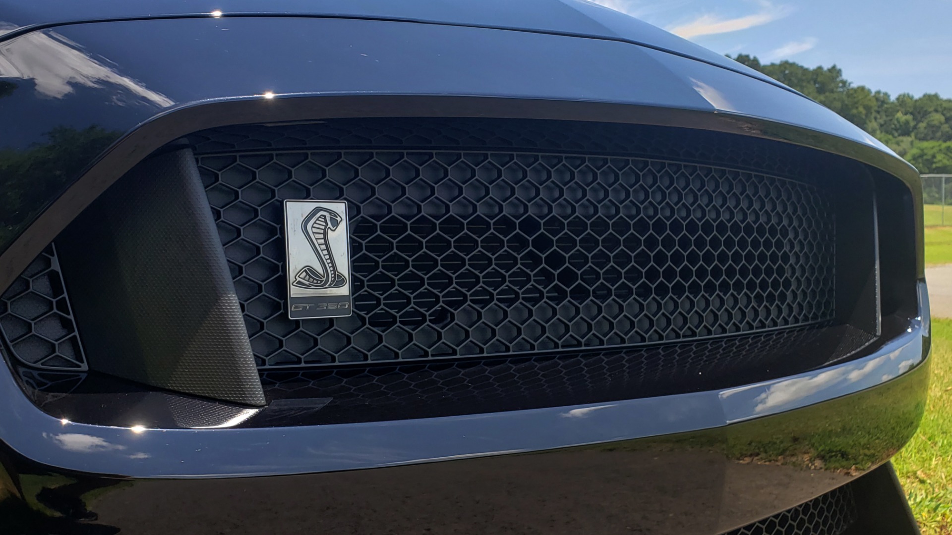 Used 2019 Ford MUSTANG SHELBY GT350 COUPE / TECH PKG / B&O SND / NAV / HNDLNG PKG / REARVIEW for sale Sold at Formula Imports in Charlotte NC 28227 16
