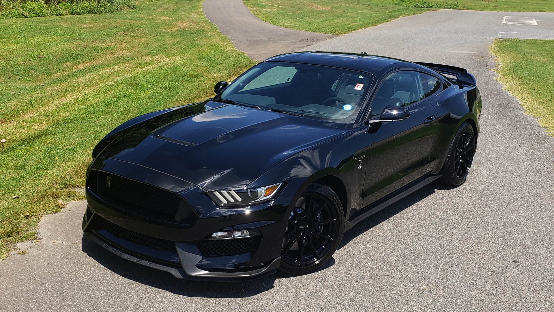 Used 2019 Ford MUSTANG SHELBY GT350 COUPE / TECH PKG / B&O SND / NAV / HNDLNG PKG / REARVIEW for sale Sold at Formula Imports in Charlotte NC 28227 2