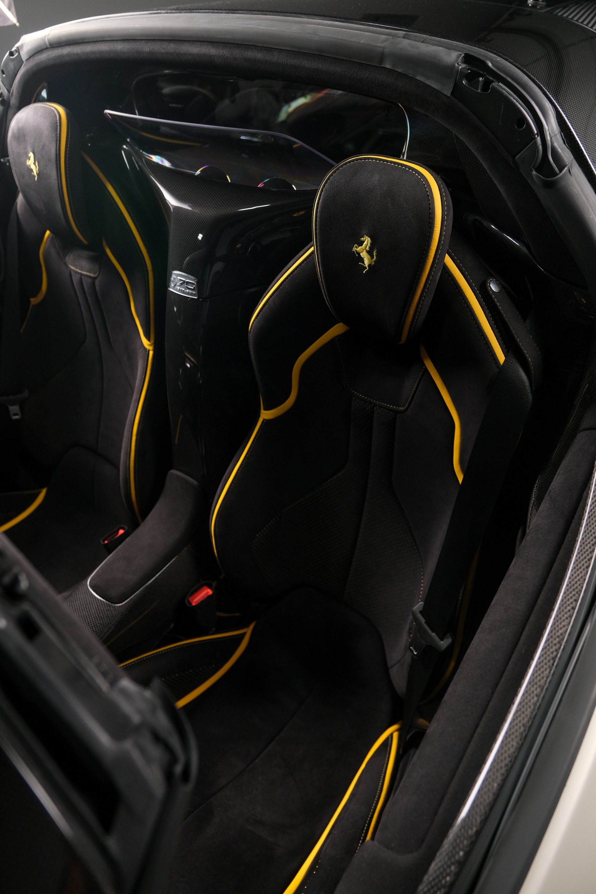 Used 2017 Ferrari LAFERRARI APERTA HYPERCAR / 963HP / HY-KERS / CARBON FIBER / BREMBO / F1 AUTO for sale $4,690,000 at Formula Imports in Charlotte NC 28227 56