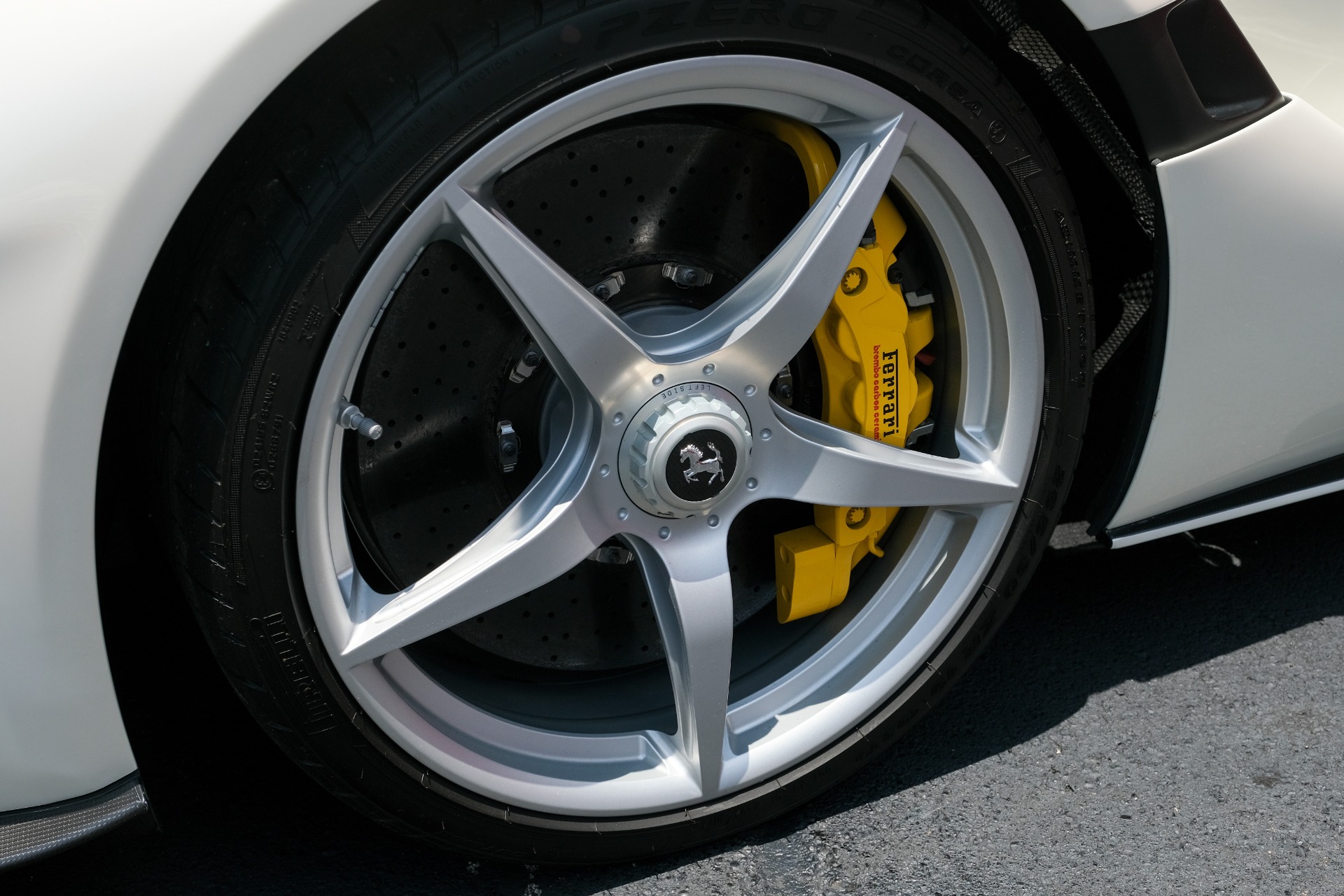 Used 2017 Ferrari LAFERRARI APERTA HYPERCAR / 963HP / HY-KERS / CARBON FIBER / BREMBO / F1 AUTO for sale $4,690,000 at Formula Imports in Charlotte NC 28227 79