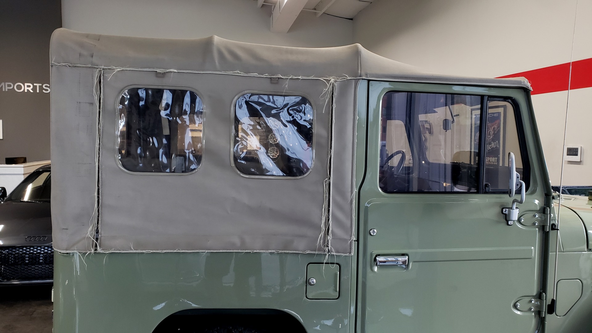Used 1981 Toyota FJ40 LAND CRUISER 4X4 / FULL RESTORATION / 6500KM SINCE COMPLETE for sale Sold at Formula Imports in Charlotte NC 28227 16