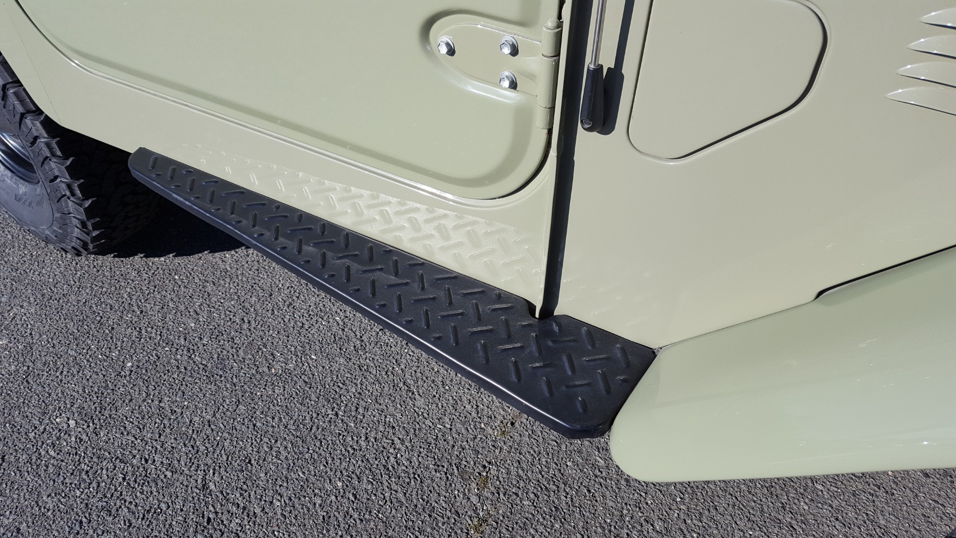 Used 1981 Toyota FJ40 LAND CRUISER 4X4 / FULL RESTORATION / 6500KM SINCE COMPLETE for sale Sold at Formula Imports in Charlotte NC 28227 21