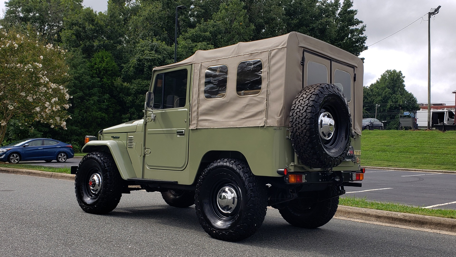 Used 1981 Toyota FJ40 LAND CRUISER 4X4 / FULL RESTORATION / 6500KM SINCE COMPLETE for sale Sold at Formula Imports in Charlotte NC 28227 4