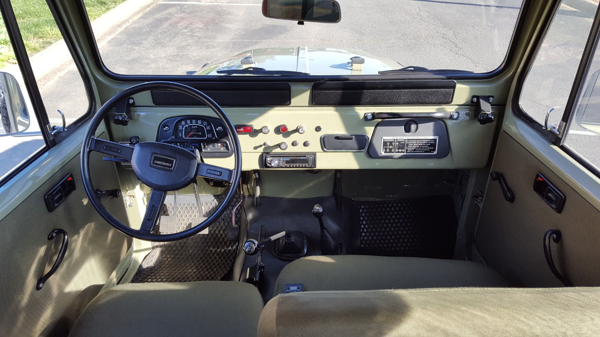 Used 1981 Toyota FJ40 LAND CRUISER 4X4 / FULL RESTORATION / 6500KM SINCE COMPLETE for sale Sold at Formula Imports in Charlotte NC 28227 41