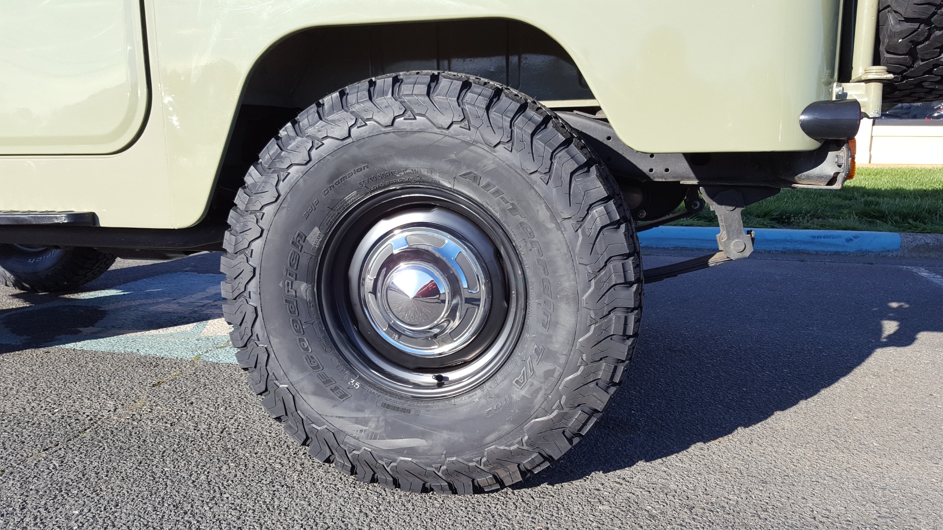 Used 1981 Toyota FJ40 LAND CRUISER 4X4 / FULL RESTORATION / 6500KM SINCE COMPLETE for sale Sold at Formula Imports in Charlotte NC 28227 92