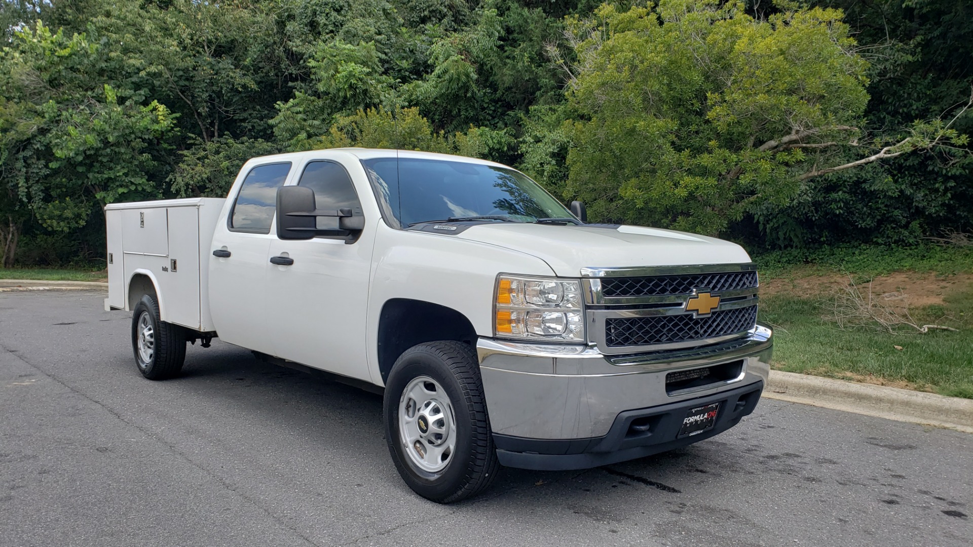 Used 2013 Chevrolet SILVERADO 2500HD 4x4/ CREW CAB/ 6.0L V8/SERVICE BODY/ CRUISE/ HITCH for sale Sold at Formula Imports in Charlotte NC 28227 3