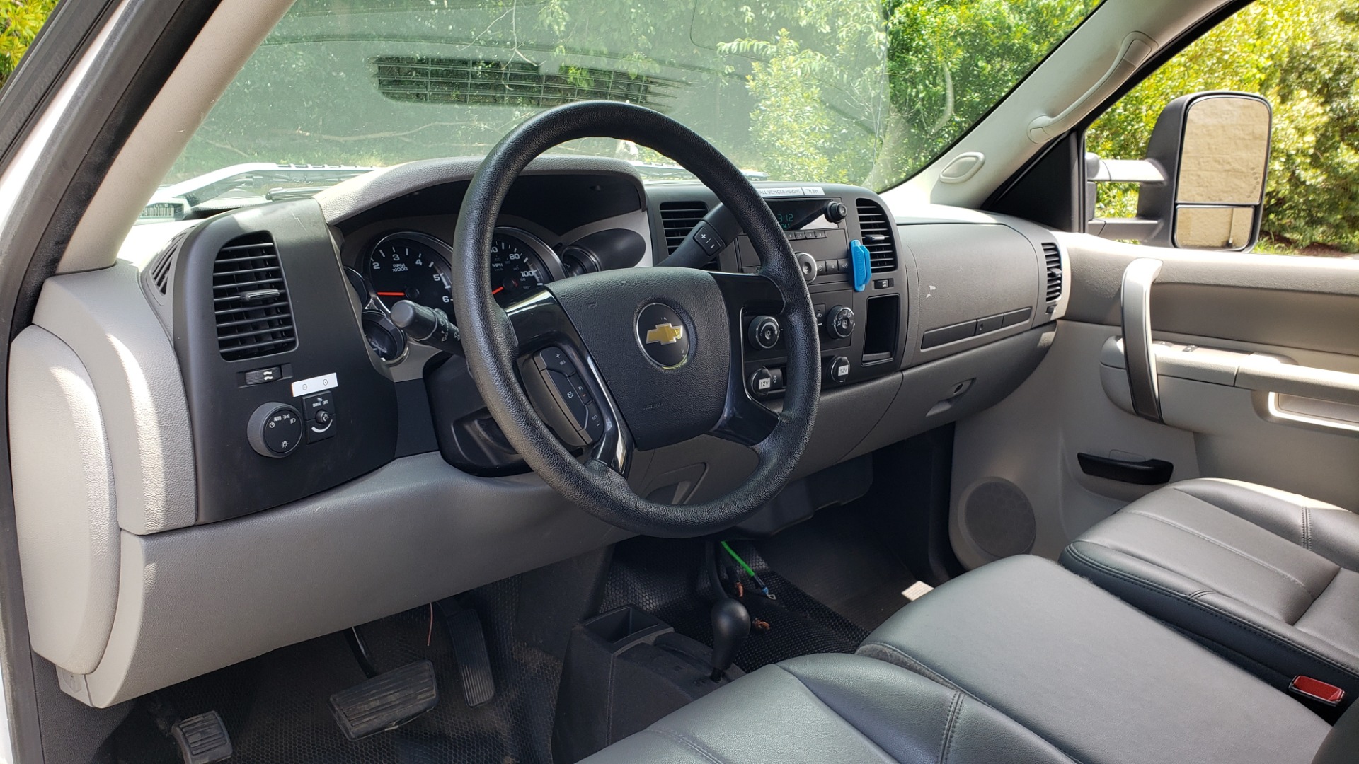 Used 2013 Chevrolet SILVERADO 2500HD 4x4/ CREW CAB/ 6.0L V8/SERVICE BODY/ CRUISE/ HITCH for sale Sold at Formula Imports in Charlotte NC 28227 31