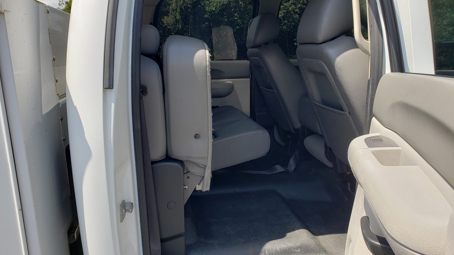 Used 2013 Chevrolet SILVERADO 2500HD 4x4/ CREW CAB/ 6.0L V8/SERVICE BODY/ CRUISE/ HITCH for sale Sold at Formula Imports in Charlotte NC 28227 64