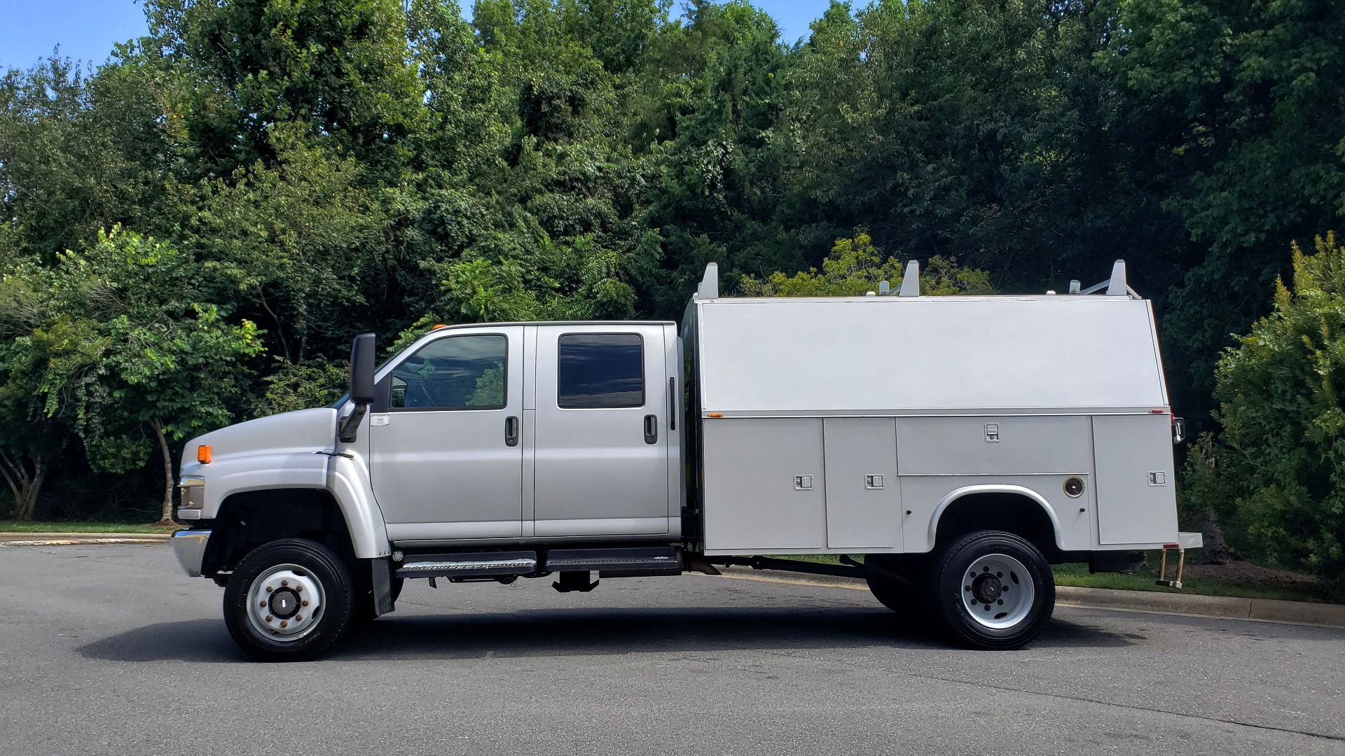 Used 2006 GMC TC4500 CREWCAB 4X4 6.6L DURAMAX / ALLISON TRANS / A/C / CRUISE CONTROL for sale Sold at Formula Imports in Charlotte NC 28227 2