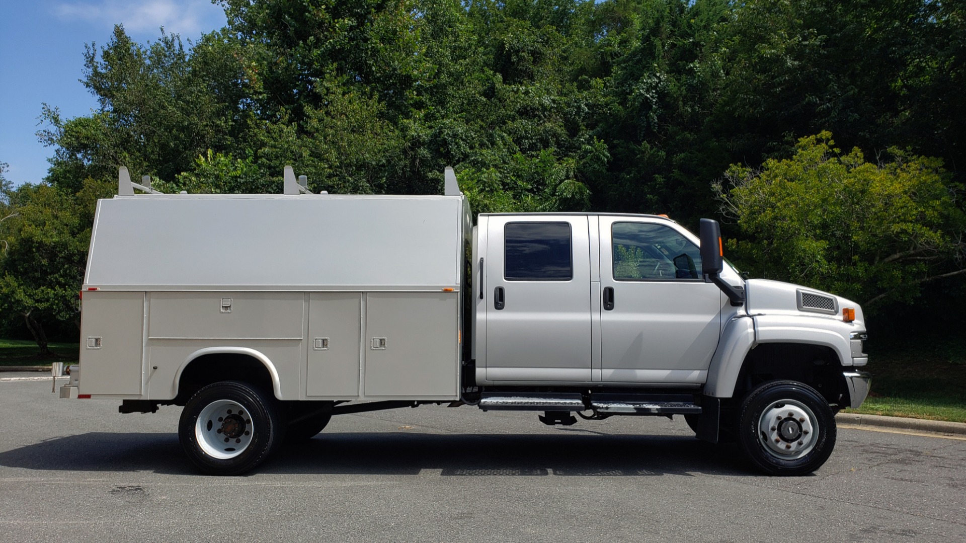 Used 2006 GMC TC4500 CREWCAB 4X4 6.6L DURAMAX / ALLISON TRANS / A/C / CRUISE CONTROL for sale Sold at Formula Imports in Charlotte NC 28227 7