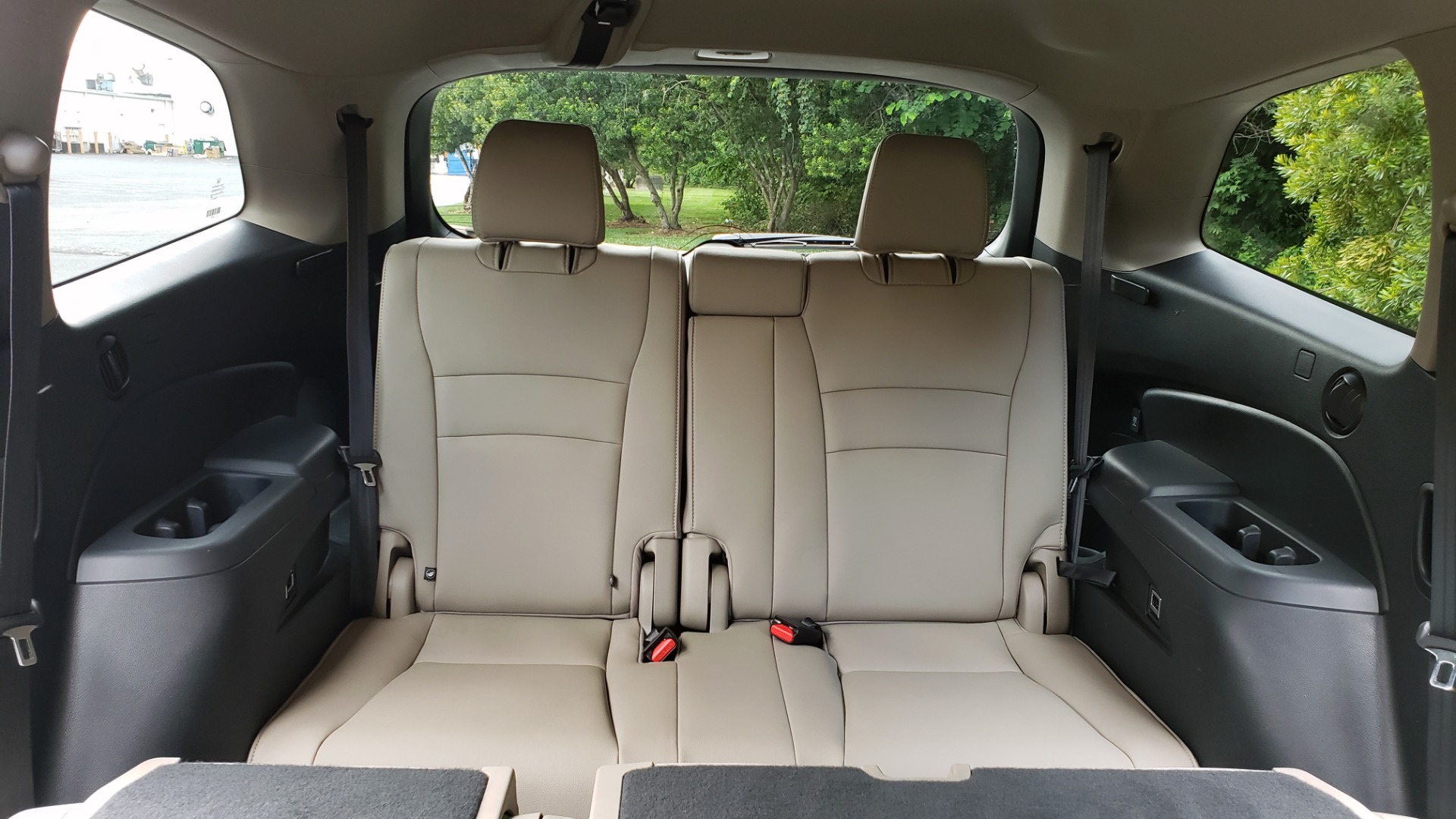 Used 2019 Honda PILOT EX-L / V6 / NAV / SUNROOF / DVD / 3-ROW / REARVIEW for sale Sold at Formula Imports in Charlotte NC 28227 22