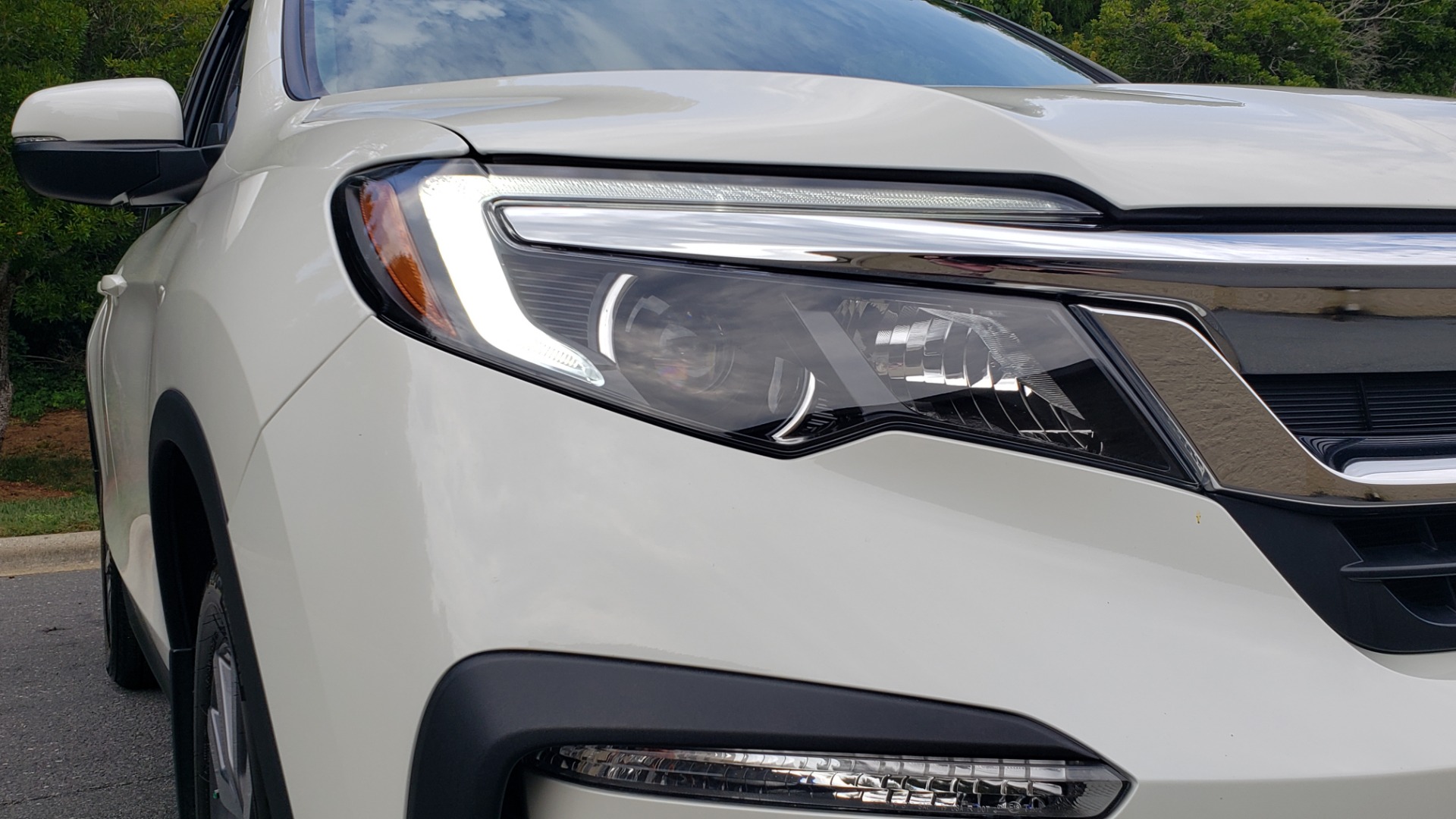 Used 2019 Honda PILOT EX-L / V6 / NAV / SUNROOF / DVD / 3-ROW / REARVIEW for sale Sold at Formula Imports in Charlotte NC 28227 24