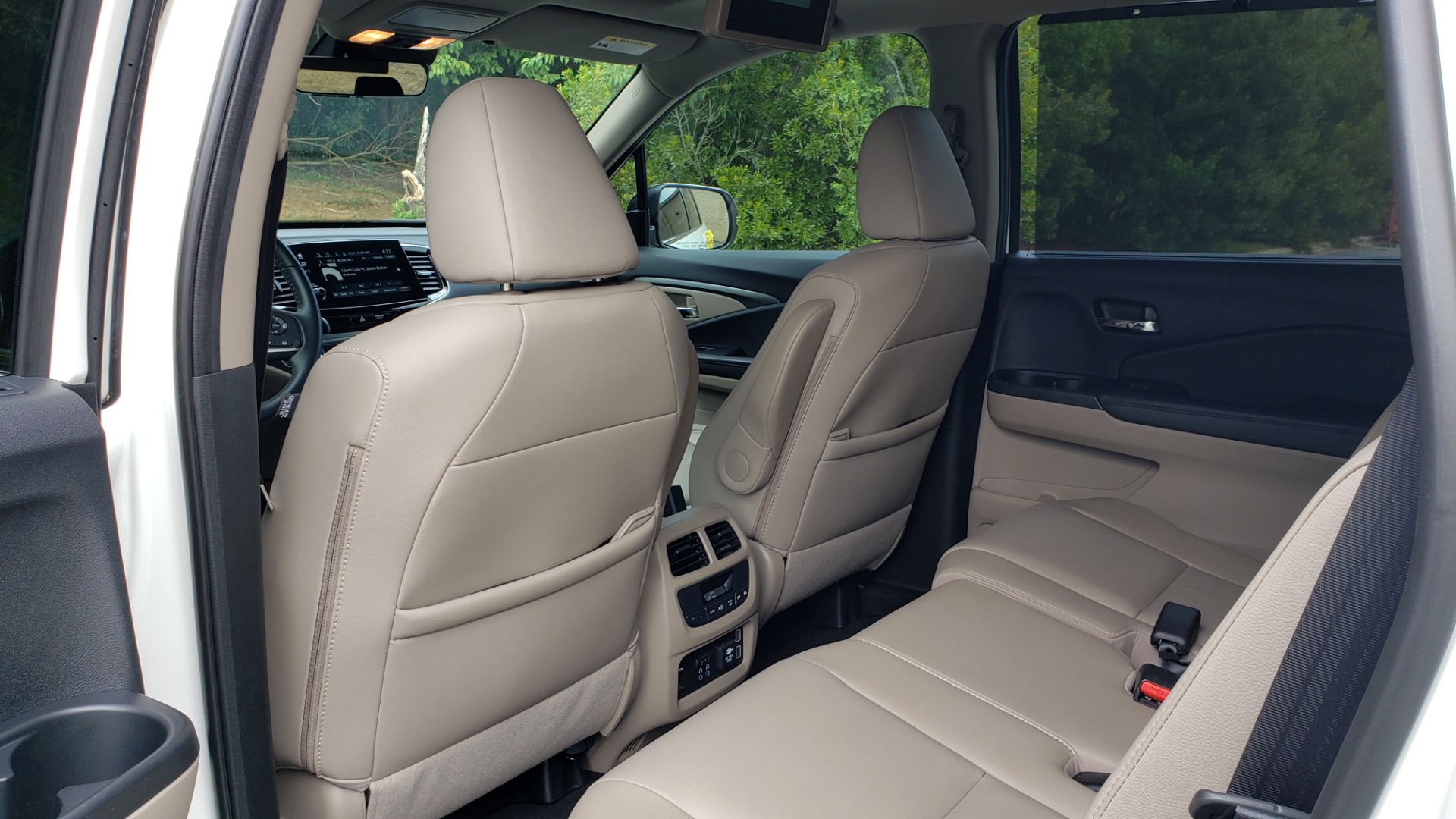 Used 2019 Honda PILOT EX-L / V6 / NAV / SUNROOF / DVD / 3-ROW / REARVIEW for sale Sold at Formula Imports in Charlotte NC 28227 65