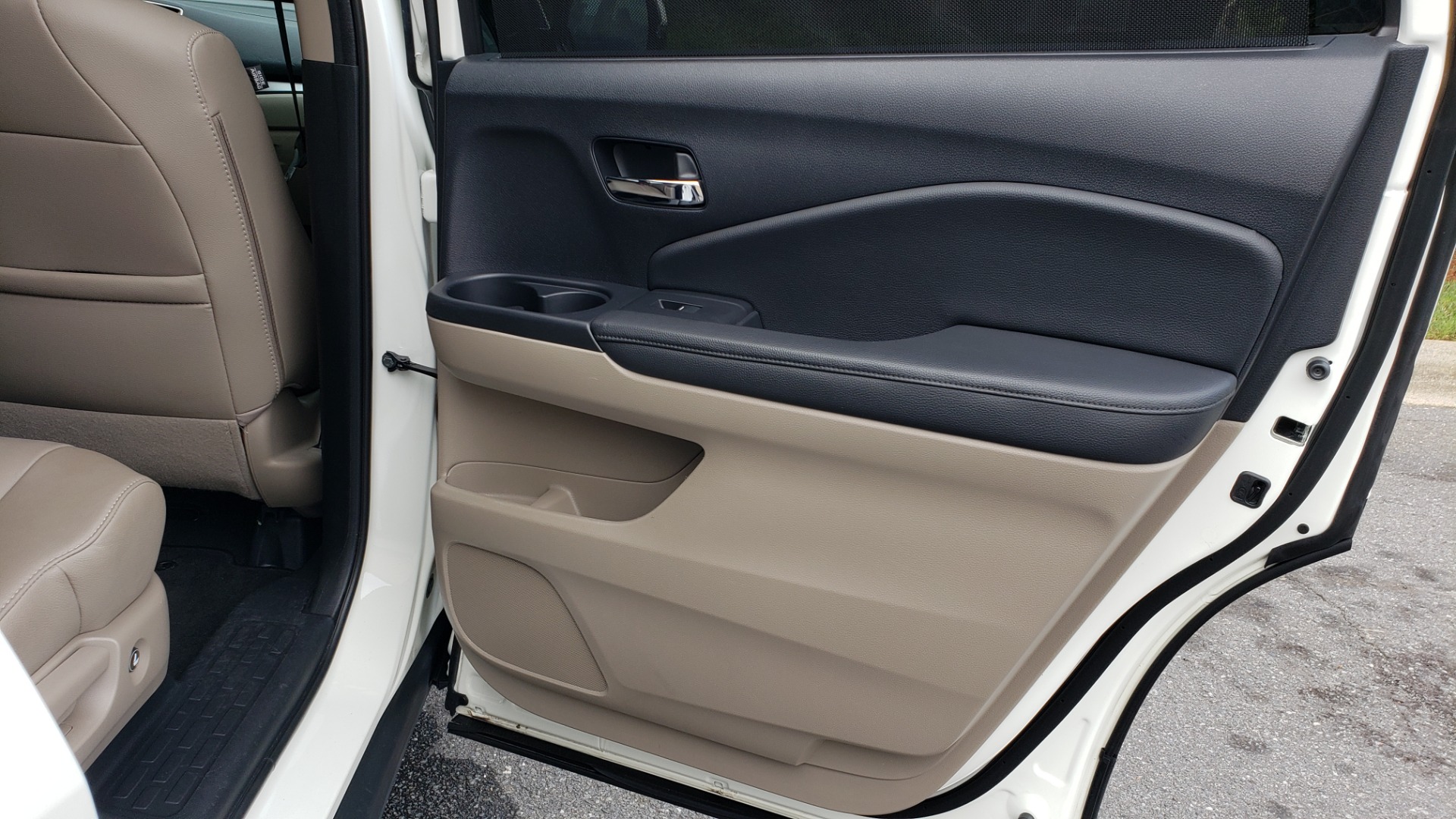 Used 2019 Honda PILOT EX-L / V6 / NAV / SUNROOF / DVD / 3-ROW / REARVIEW for sale Sold at Formula Imports in Charlotte NC 28227 76
