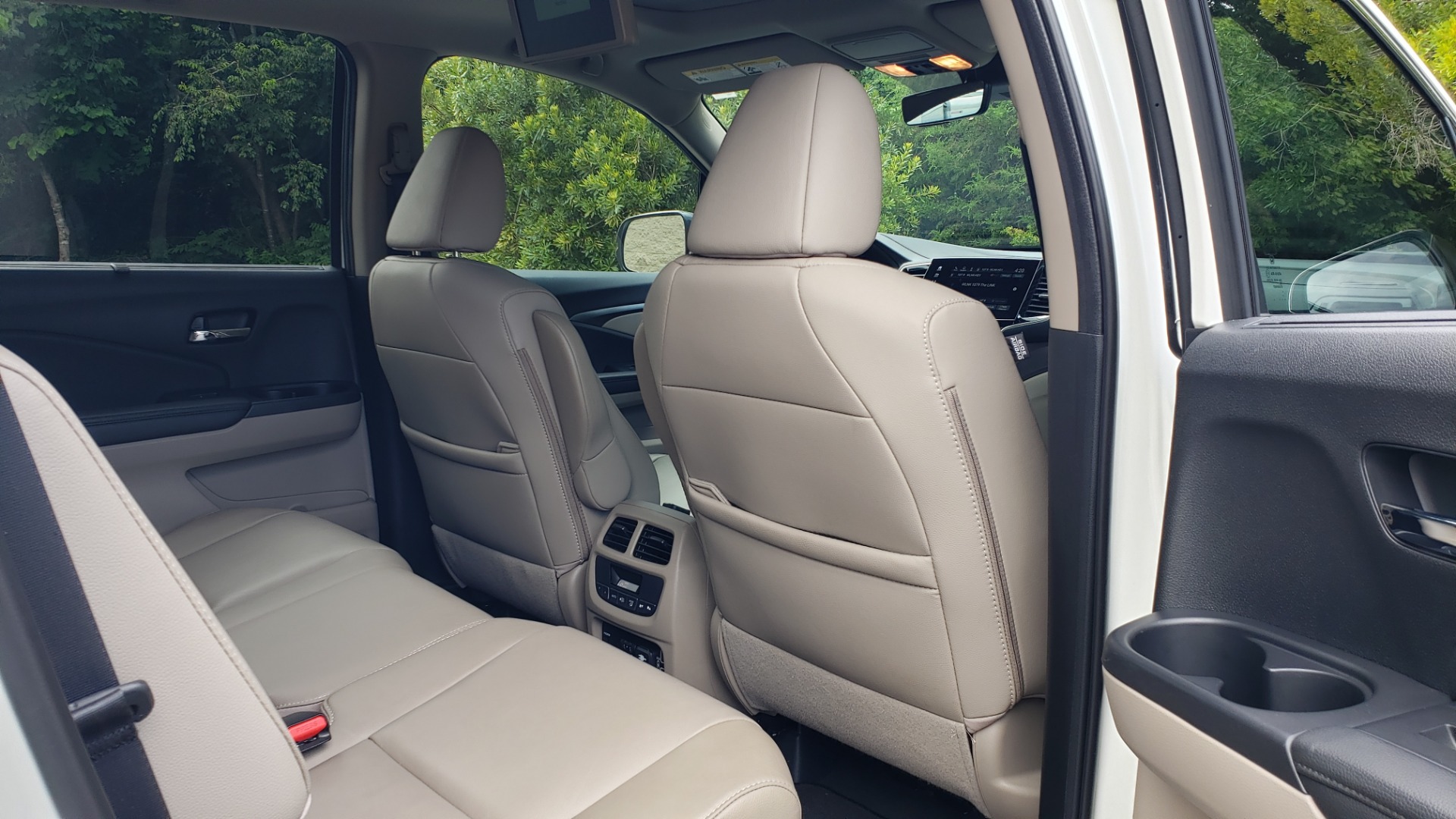 Used 2019 Honda PILOT EX-L / V6 / NAV / SUNROOF / DVD / 3-ROW / REARVIEW for sale Sold at Formula Imports in Charlotte NC 28227 82