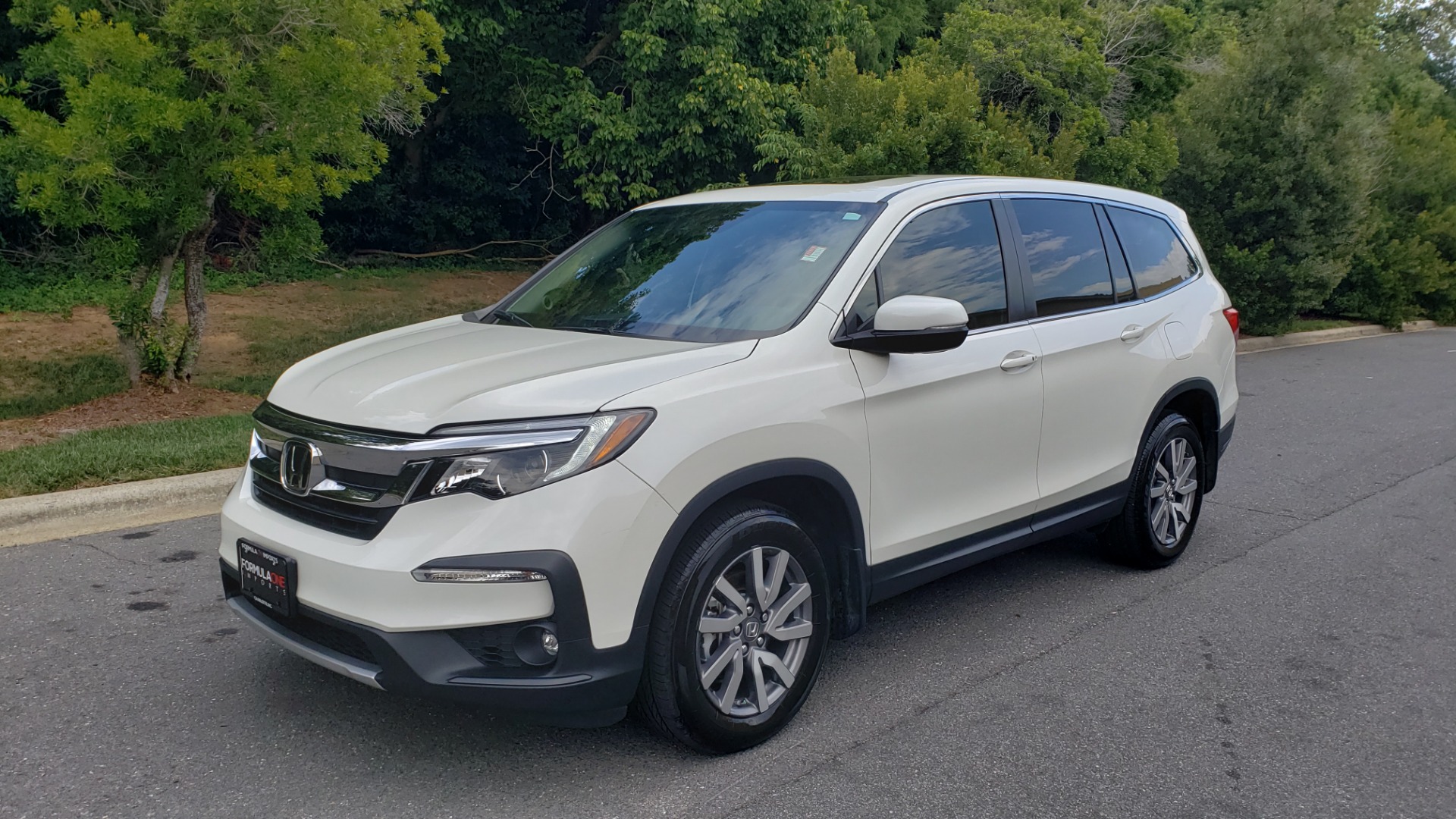 Used 2019 Honda PILOT EX-L / V6 / NAV / SUNROOF / DVD / 3-ROW / REARVIEW for sale Sold at Formula Imports in Charlotte NC 28227 1