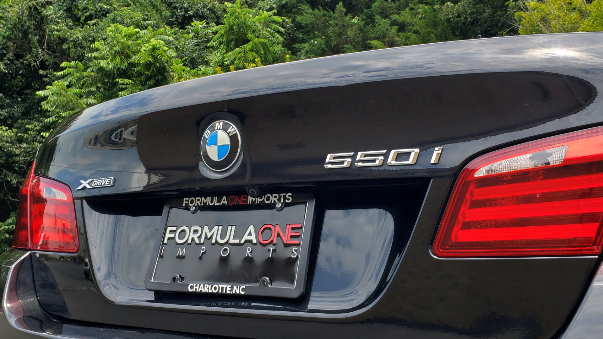 Used 2013 BMW 5 SERIES 550I XDRIVE LUX PKG / EXEC / COLD WTHR / NAV / SUNROOF / REARVIEW for sale Sold at Formula Imports in Charlotte NC 28227 26