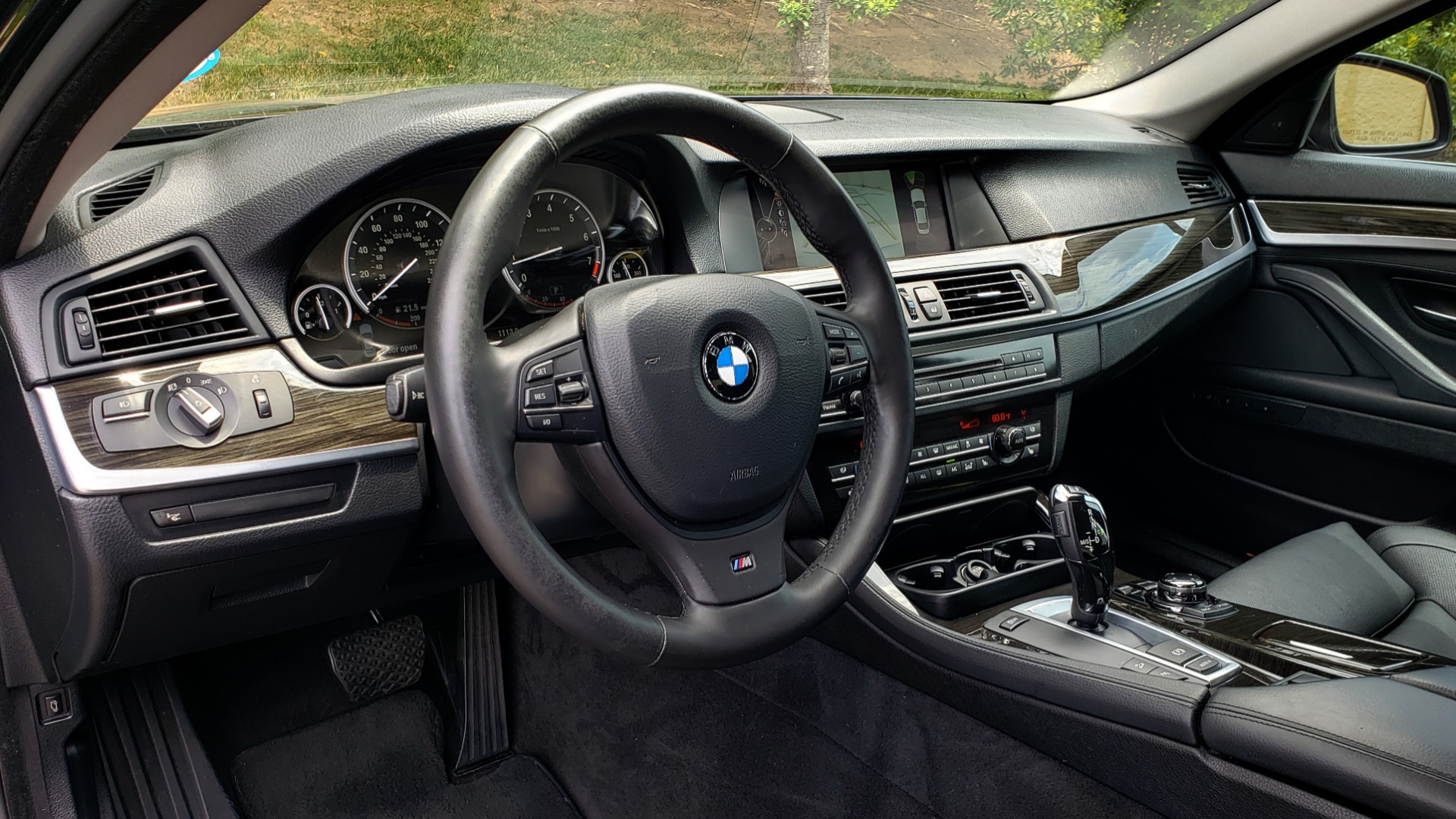 Used 2013 BMW 5 SERIES 550I XDRIVE LUX PKG / EXEC / COLD WTHR / NAV / SUNROOF / REARVIEW for sale Sold at Formula Imports in Charlotte NC 28227 30
