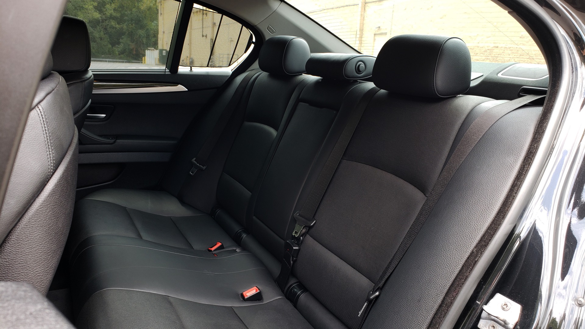 Used 2013 BMW 5 SERIES 550I XDRIVE LUX PKG / EXEC / COLD WTHR / NAV / SUNROOF / REARVIEW for sale Sold at Formula Imports in Charlotte NC 28227 55