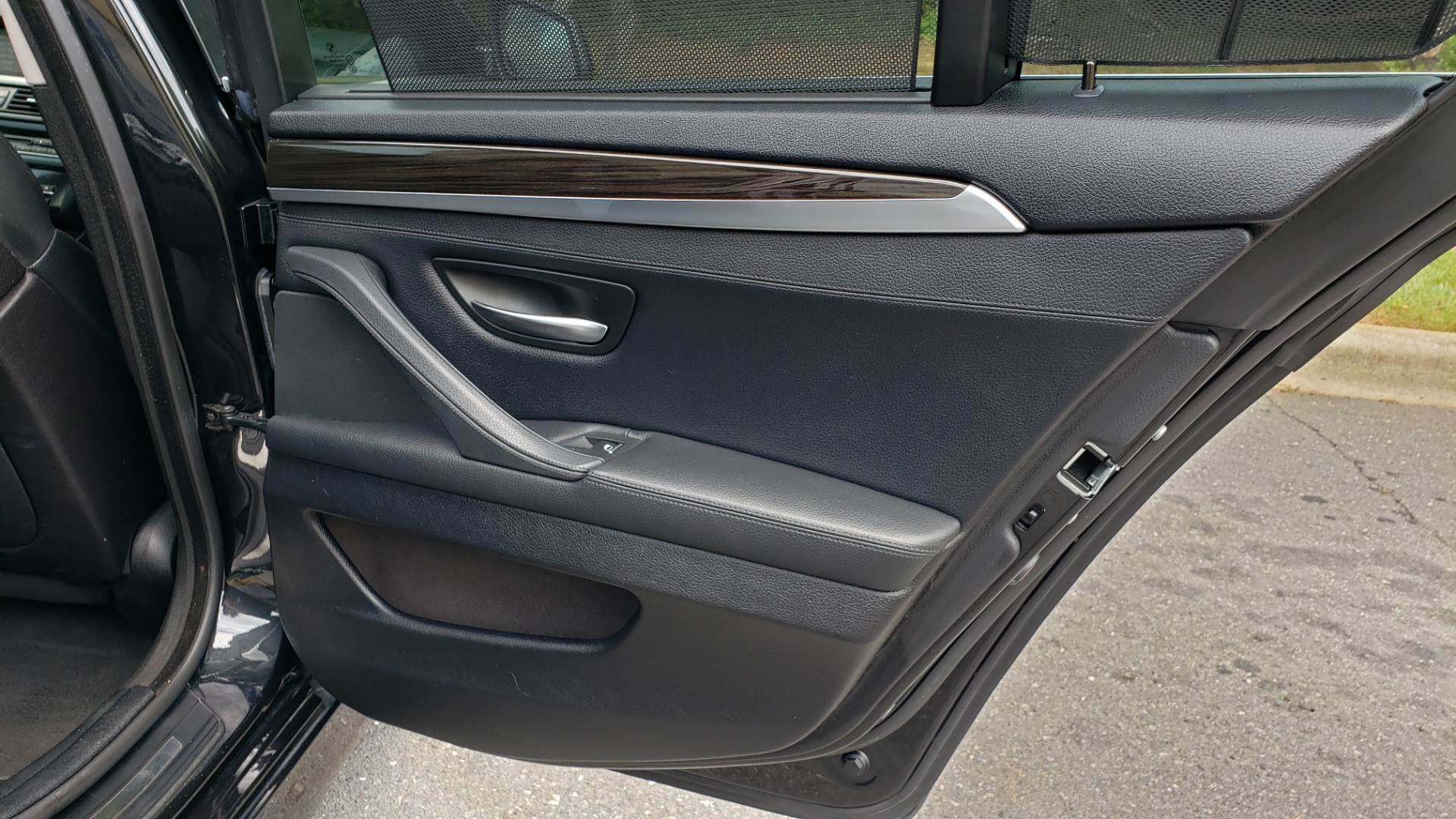 Used 2013 BMW 5 SERIES 550I XDRIVE LUX PKG / EXEC / COLD WTHR / NAV / SUNROOF / REARVIEW for sale Sold at Formula Imports in Charlotte NC 28227 62