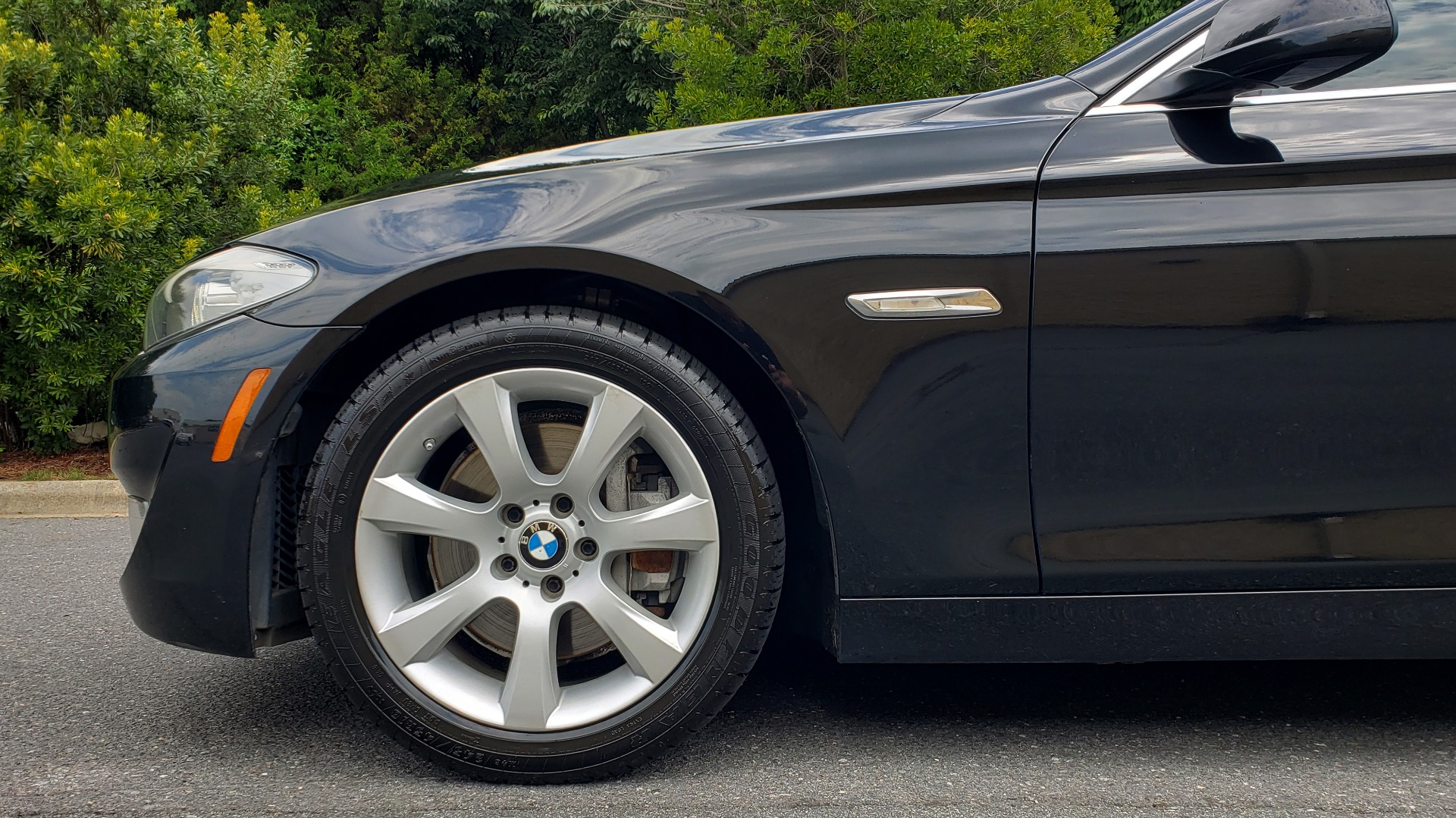 Used 2013 BMW 5 SERIES 550I XDRIVE LUX PKG / EXEC / COLD WTHR / NAV / SUNROOF / REARVIEW for sale Sold at Formula Imports in Charlotte NC 28227 73