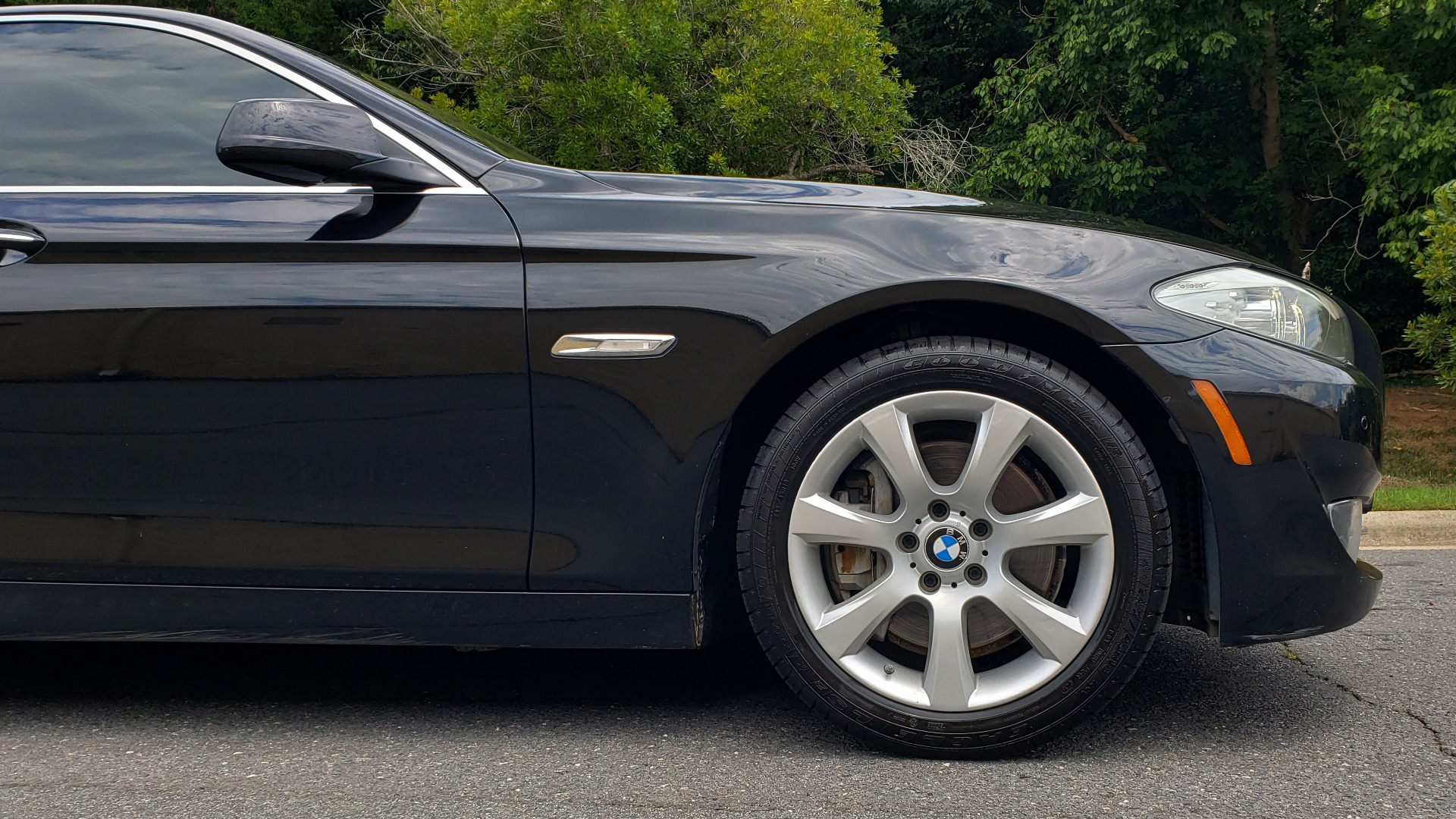 Used 2013 BMW 5 SERIES 550I XDRIVE LUX PKG / EXEC / COLD WTHR / NAV / SUNROOF / REARVIEW for sale Sold at Formula Imports in Charlotte NC 28227 76