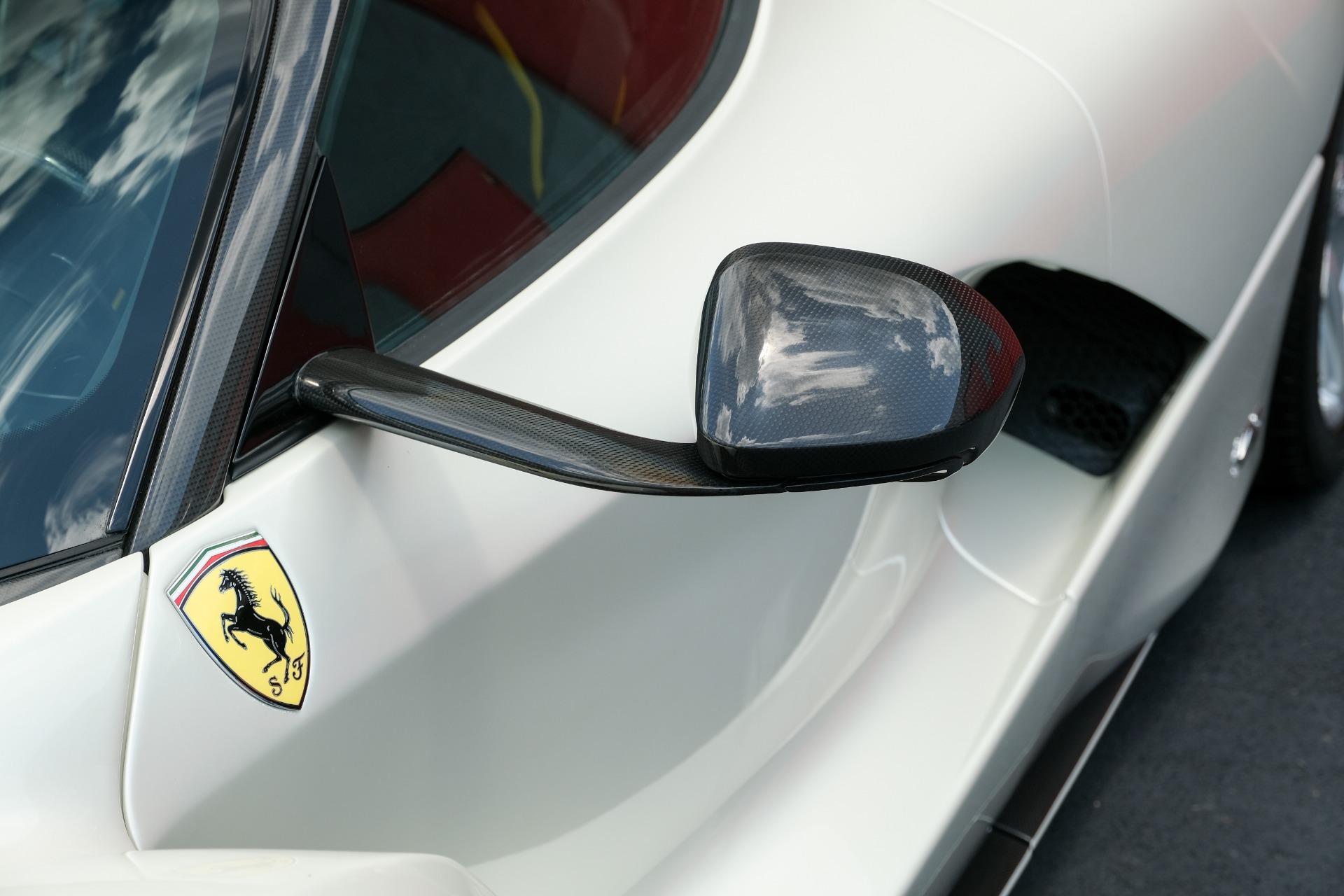 Used 2017 Ferrari LAFERRARI APERTA HYPERCAR / 963HP / HY-KERS / CARBON FIBER / BREMBO / F1 AUTO for sale Sold at Formula Imports in Charlotte NC 28227 11