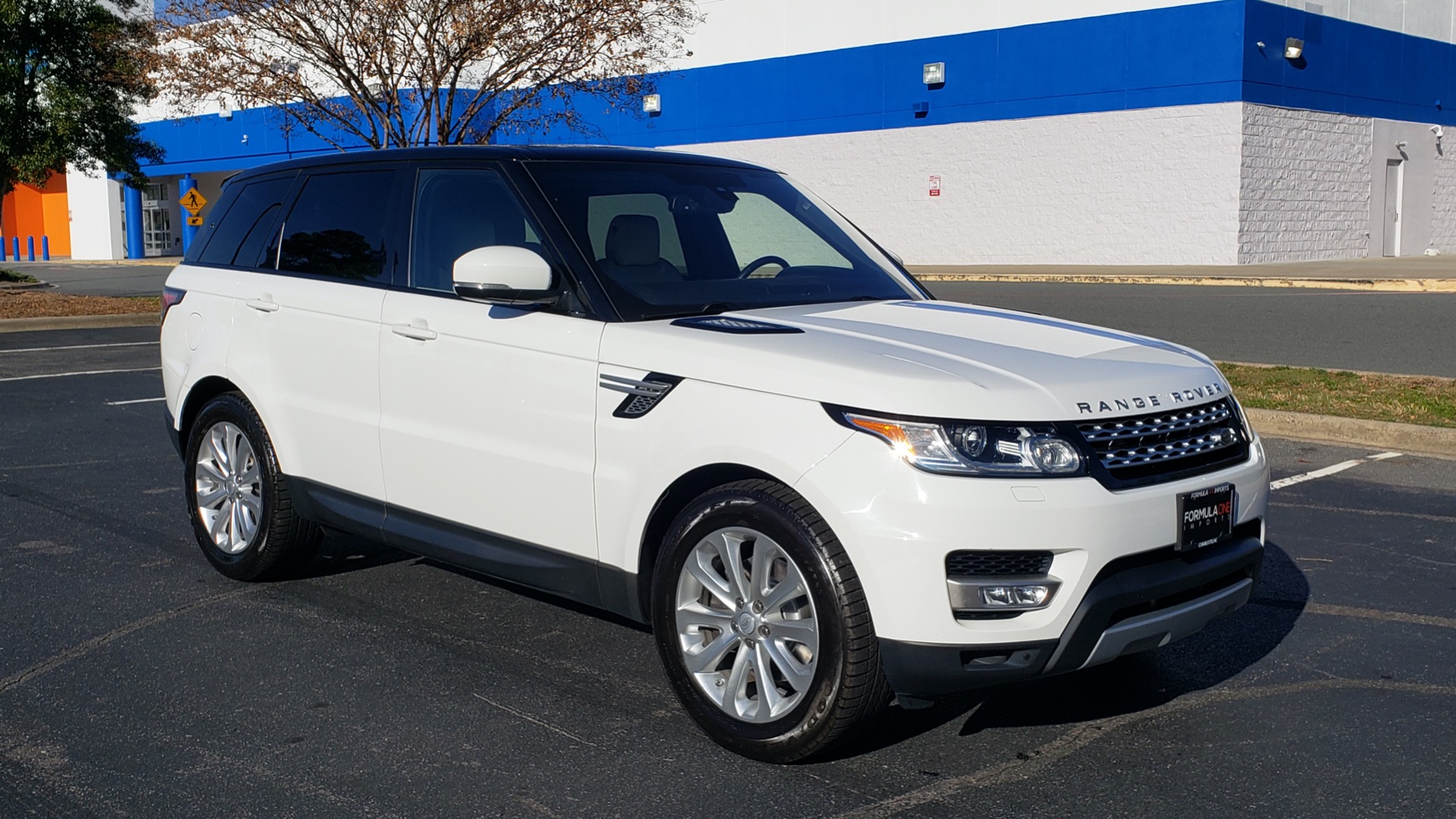 Used 2016 Land Rover RANGE ROVER SPORT SC V6 / NAV / PANO-ROOF / REARVIEW / VISION PKG for sale Sold at Formula Imports in Charlotte NC 28227 10