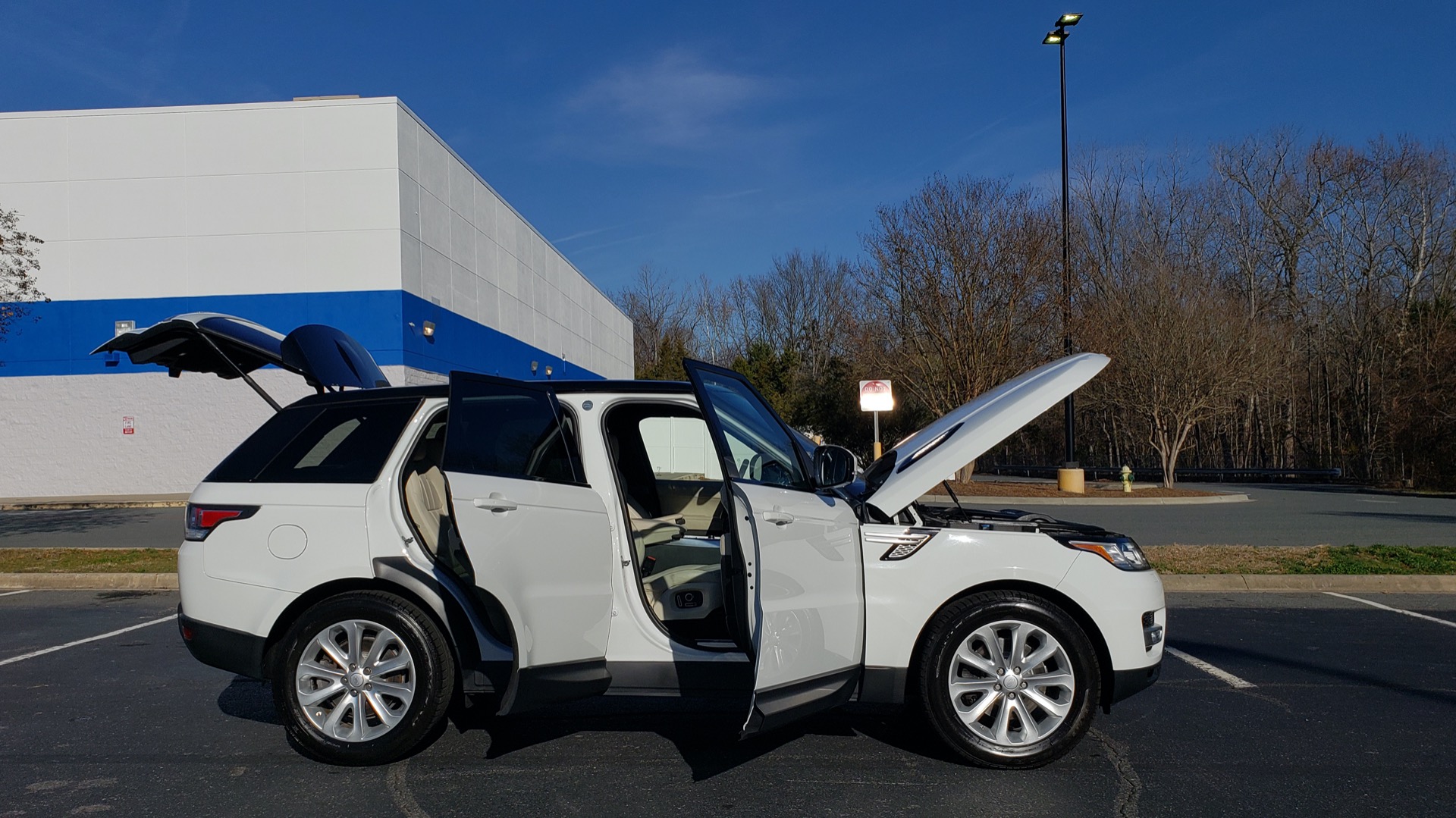 Used 2016 Land Rover RANGE ROVER SPORT SC V6 / NAV / PANO-ROOF / REARVIEW / VISION PKG for sale Sold at Formula Imports in Charlotte NC 28227 14