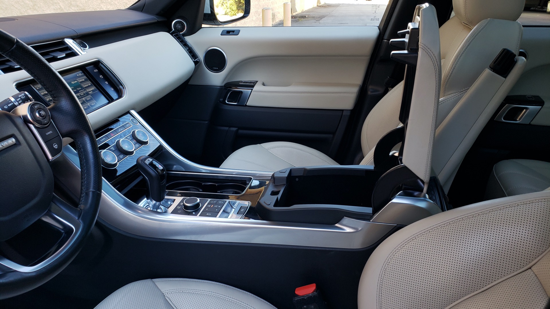 Used 2016 Land Rover RANGE ROVER SPORT SC V6 / NAV / PANO-ROOF / REARVIEW / VISION PKG for sale Sold at Formula Imports in Charlotte NC 28227 58