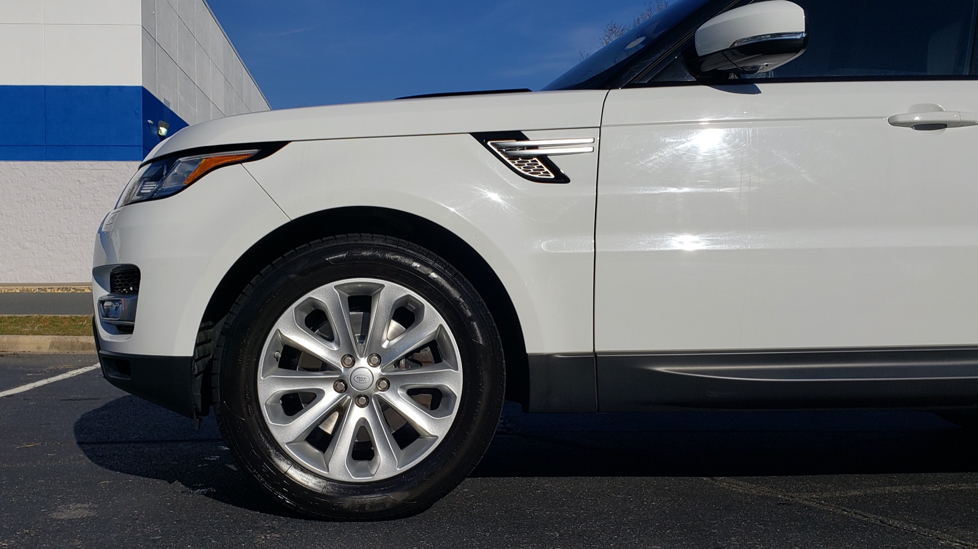 Used 2016 Land Rover RANGE ROVER SPORT SC V6 / NAV / PANO-ROOF / REARVIEW / VISION PKG for sale Sold at Formula Imports in Charlotte NC 28227 6