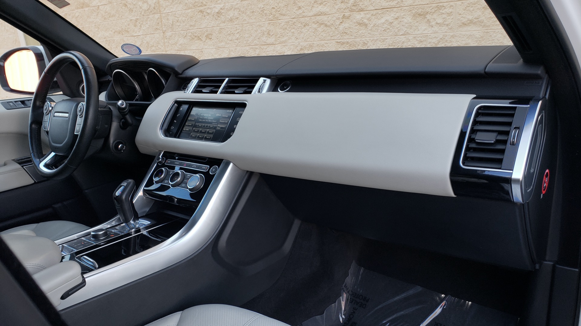 Used 2016 Land Rover RANGE ROVER SPORT SC V6 / NAV / PANO-ROOF / REARVIEW / VISION PKG for sale Sold at Formula Imports in Charlotte NC 28227 73