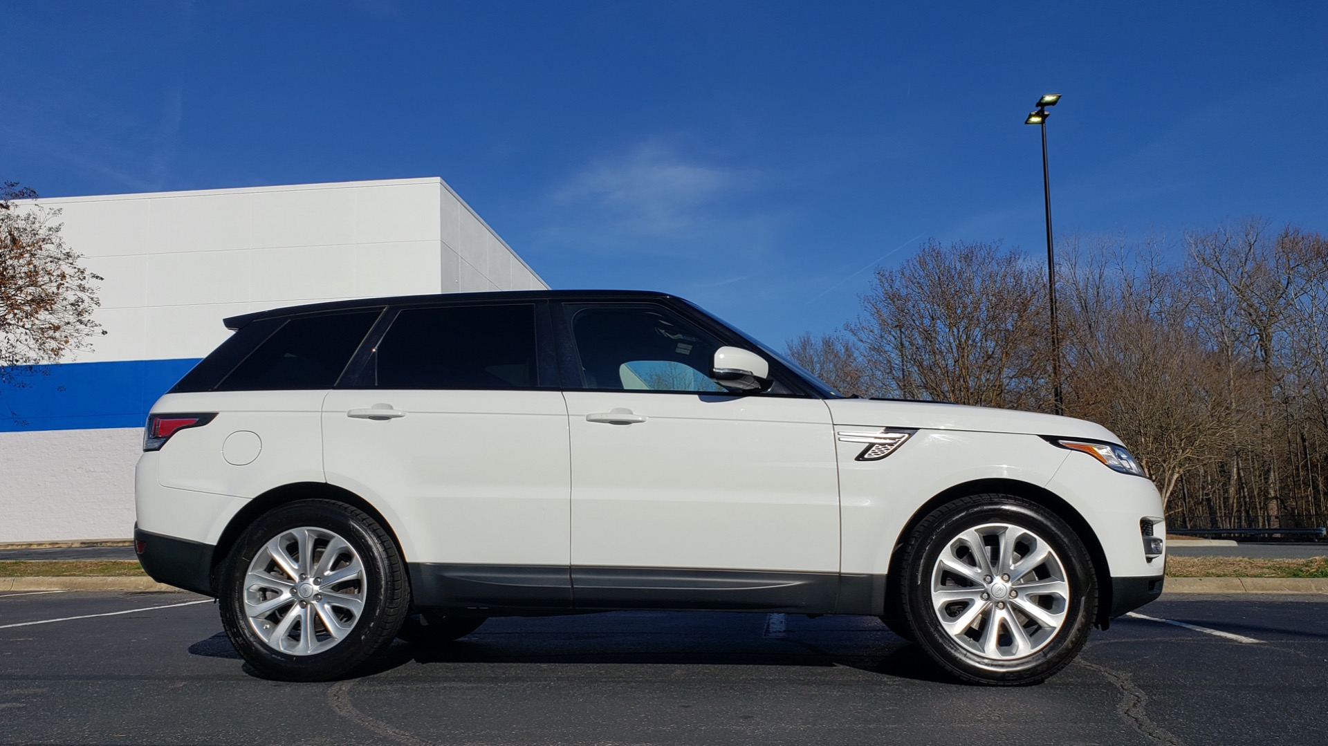 Used 2016 Land Rover RANGE ROVER SPORT SC V6 / NAV / PANO-ROOF / REARVIEW / VISION PKG for sale Sold at Formula Imports in Charlotte NC 28227 9