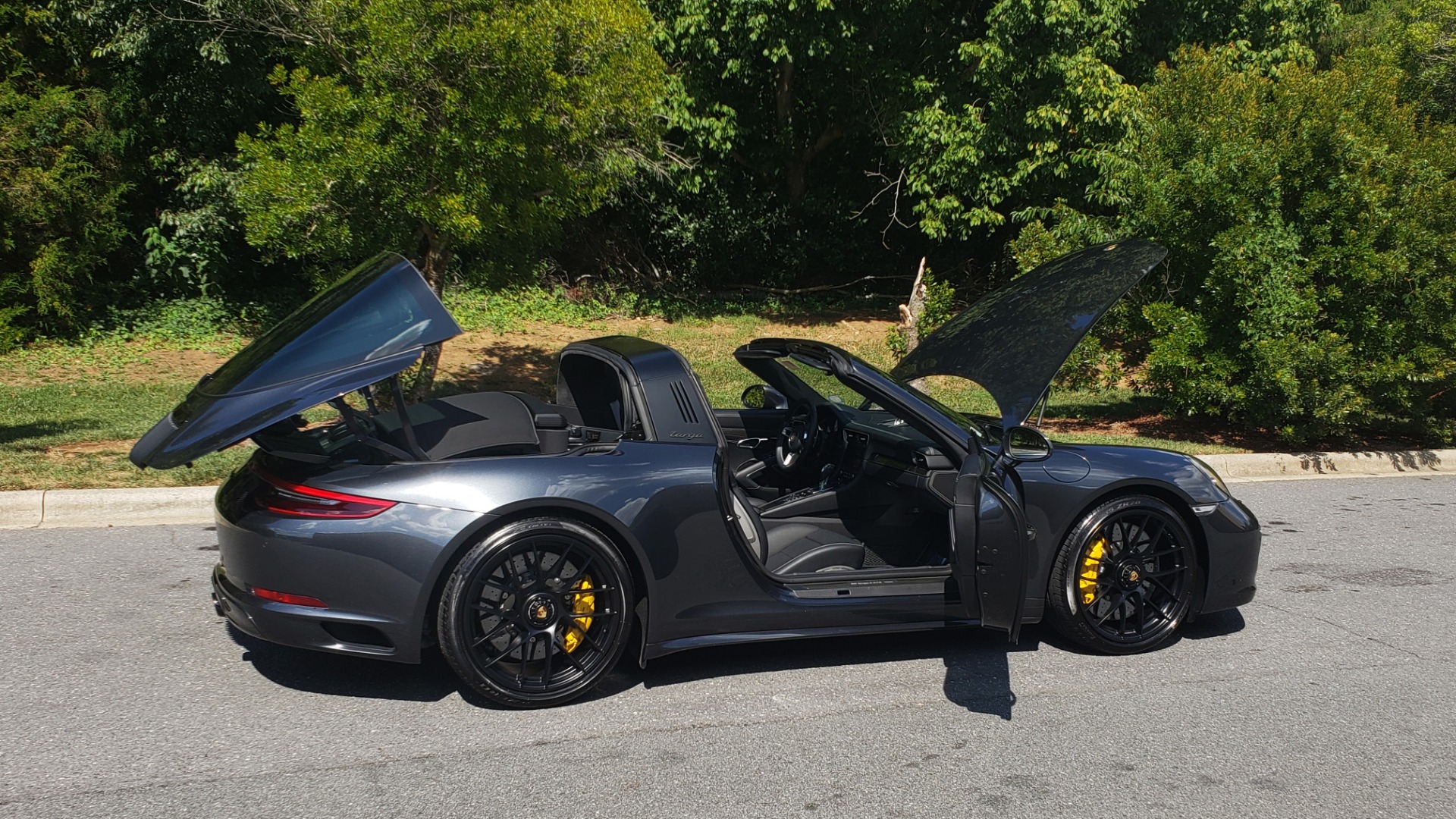 Used 2018 Porsche 911 4 GTS for sale Sold at Formula Imports in Charlotte NC 28227 21