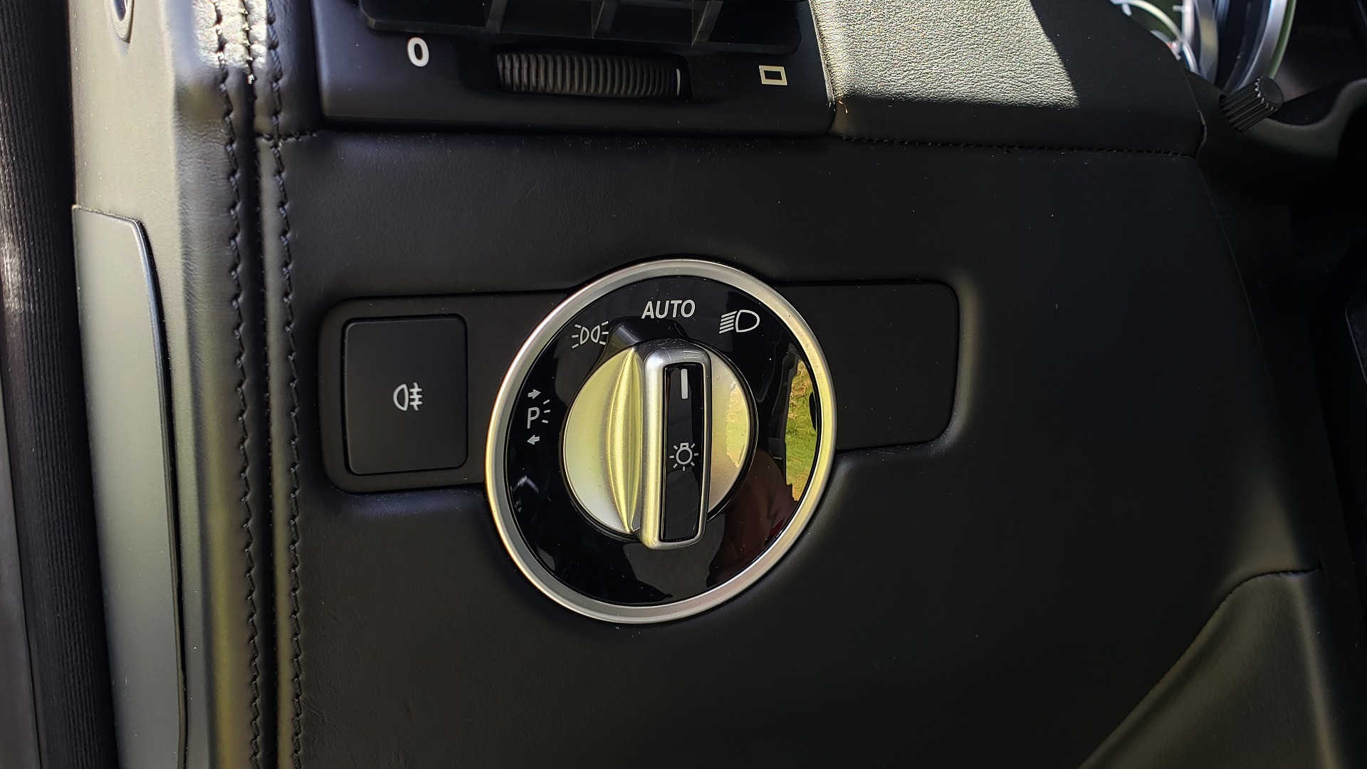 Used 2014 Mercedes-Benz G-CLASS G 63 AMG / AWD / NAV / SUNROOF / PREM SOUND / BSM for sale Sold at Formula Imports in Charlotte NC 28227 45