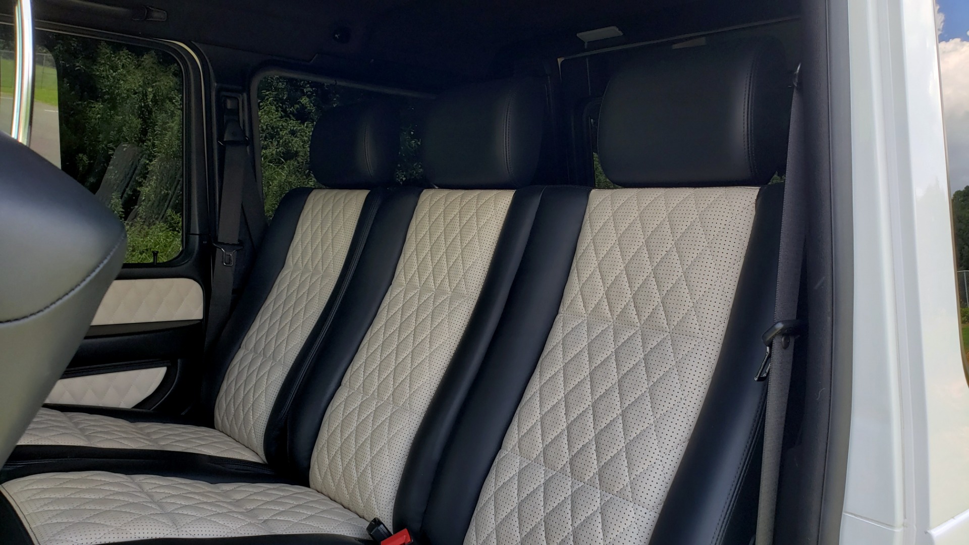 Used 2014 Mercedes-Benz G-CLASS G 63 AMG / AWD / NAV / SUNROOF / PREM SOUND / BSM for sale Sold at Formula Imports in Charlotte NC 28227 70