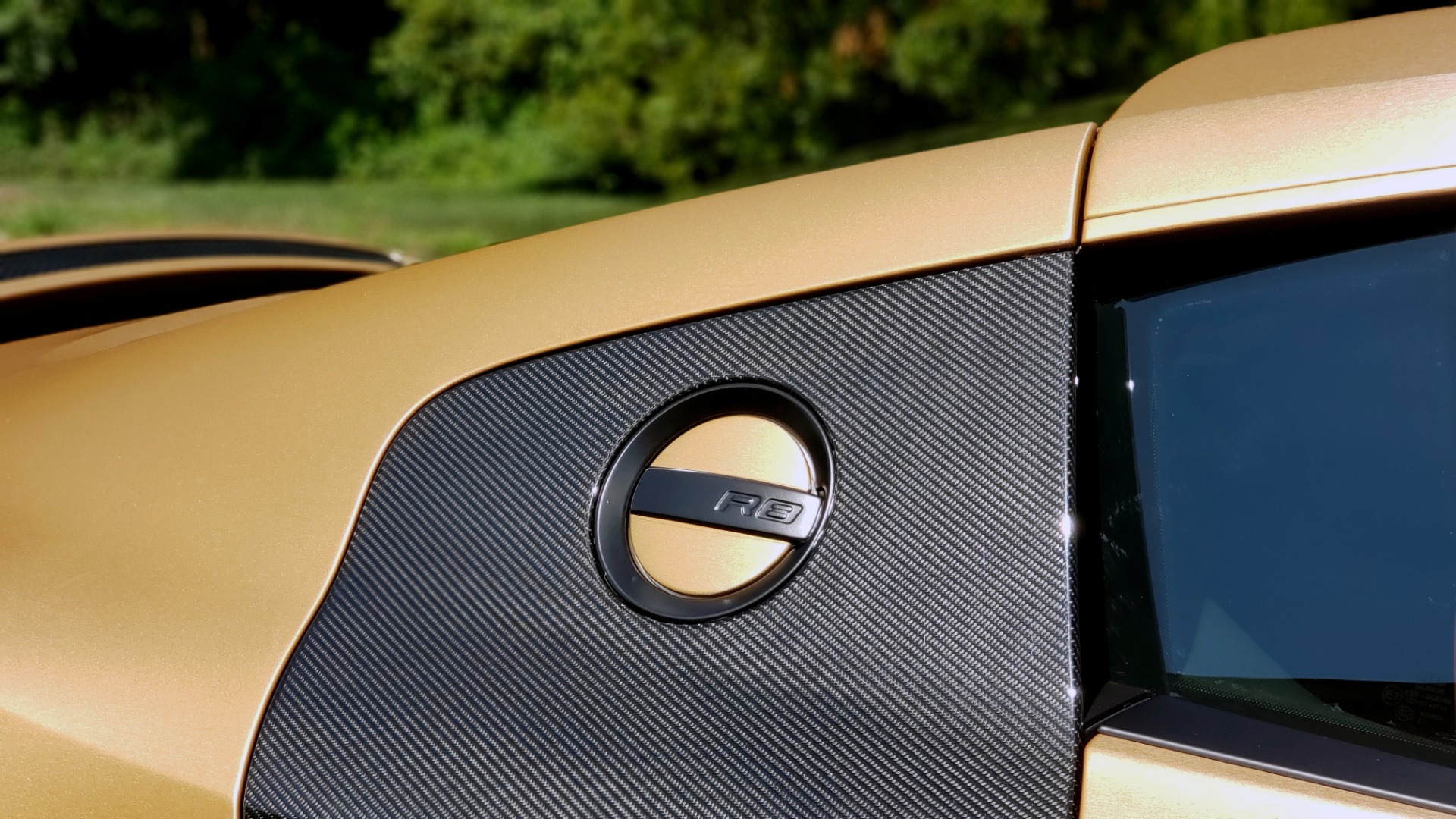 Used 2012 Audi R8 V10 5.2L / CUST WRAP BRUSHED BRONZE / NAV / B&O SOUND / CUST 19IN WHLS for sale $79,999 at Formula Imports in Charlotte NC 28227 11
