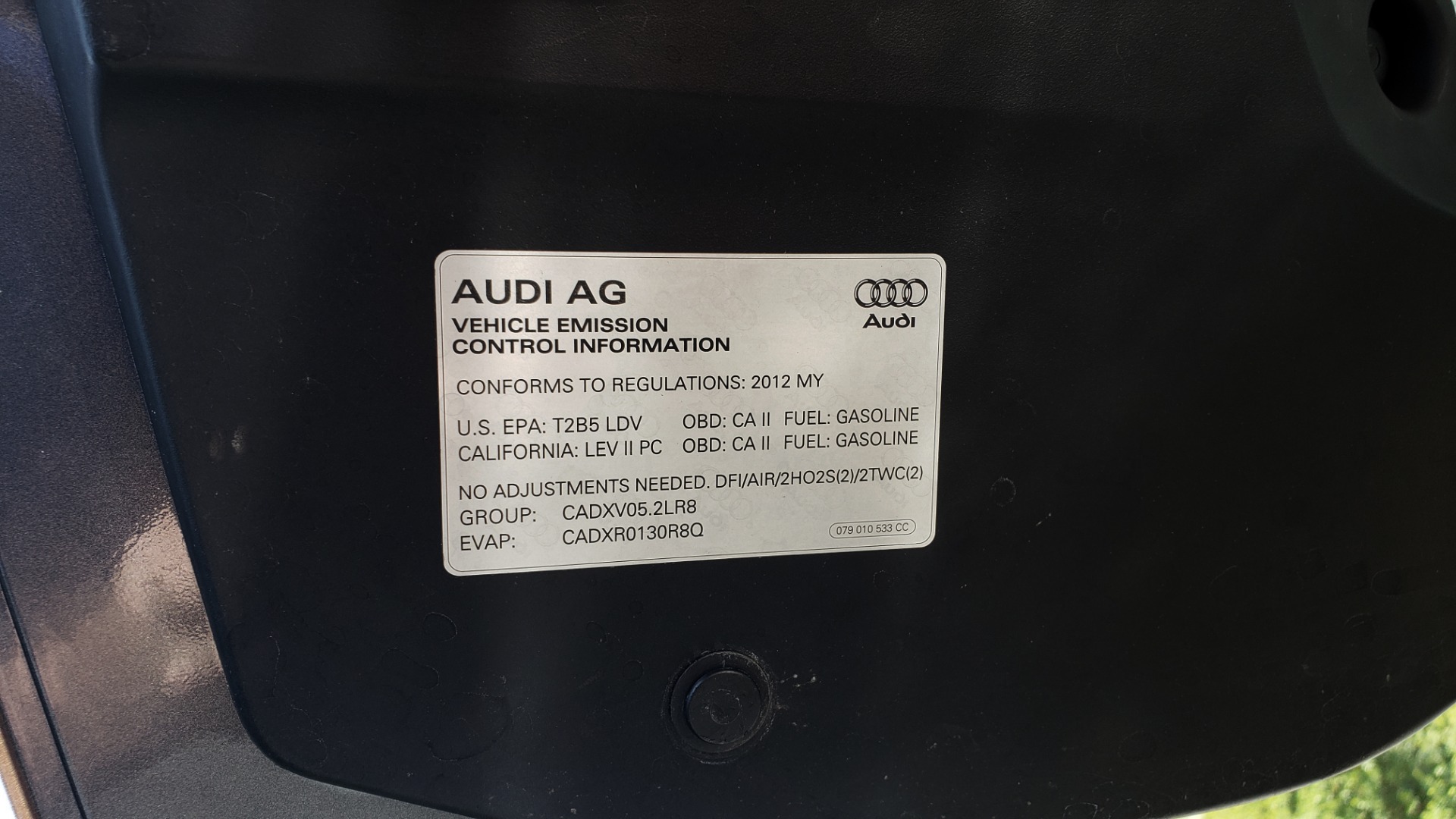 Used 2012 Audi R8 5.2L V10 / AWD / COUPE / NAV / 6-SPD AUTO / CUSTOM WRAP for sale Sold at Formula Imports in Charlotte NC 28227 18