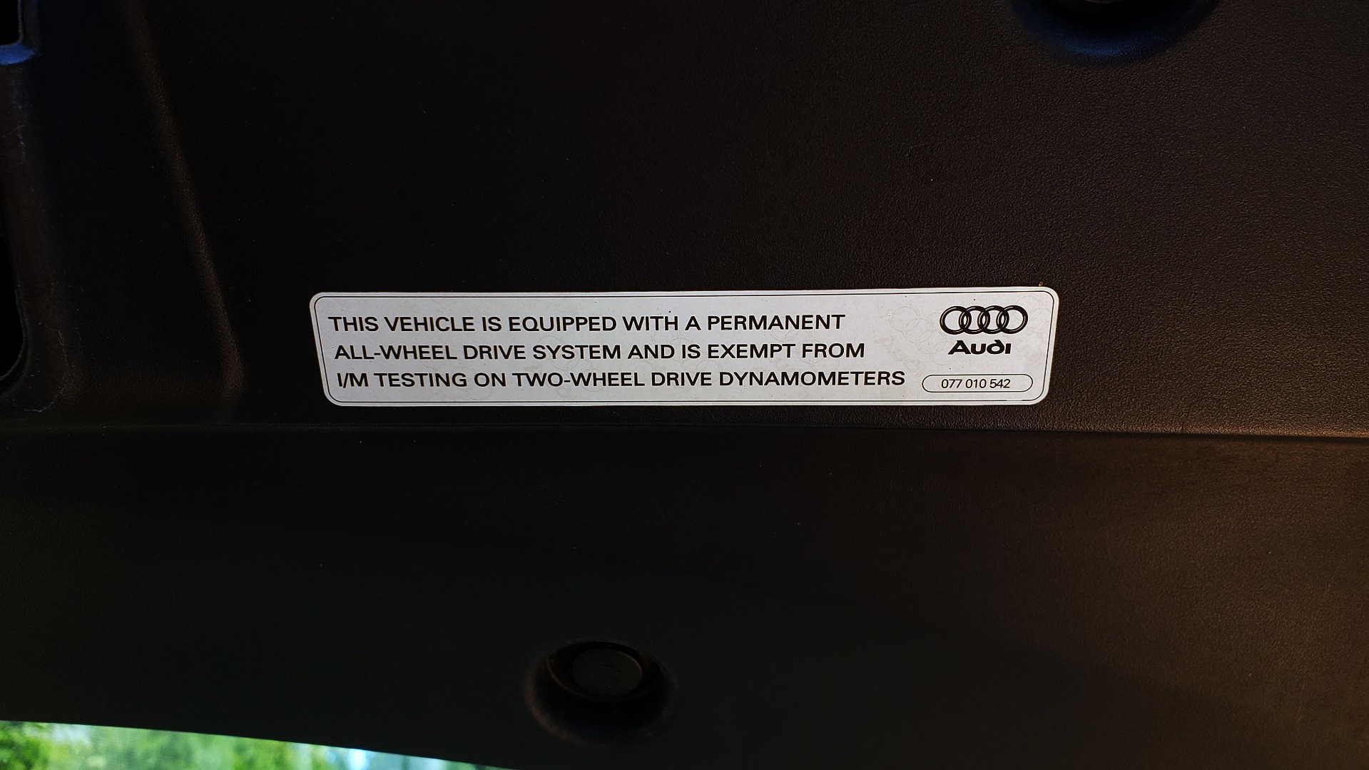 Used 2012 Audi R8 5.2L V10 / AWD / COUPE / NAV / 6-SPD AUTO / CUSTOM WRAP for sale Sold at Formula Imports in Charlotte NC 28227 19