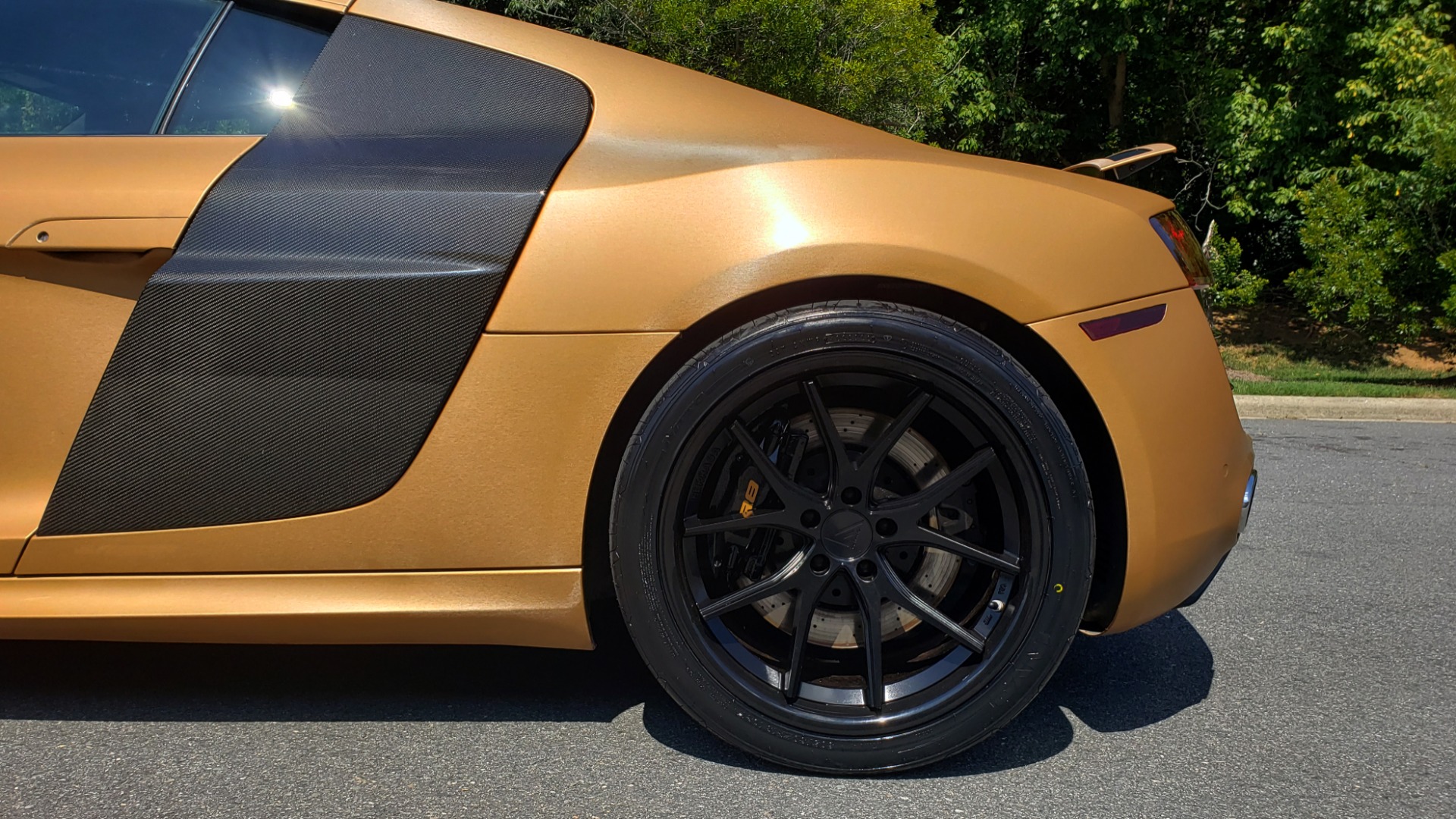 Used 2012 Audi R8 5.2L V10 / AWD / COUPE / NAV / 6-SPD AUTO / CUSTOM WRAP for sale Sold at Formula Imports in Charlotte NC 28227 65