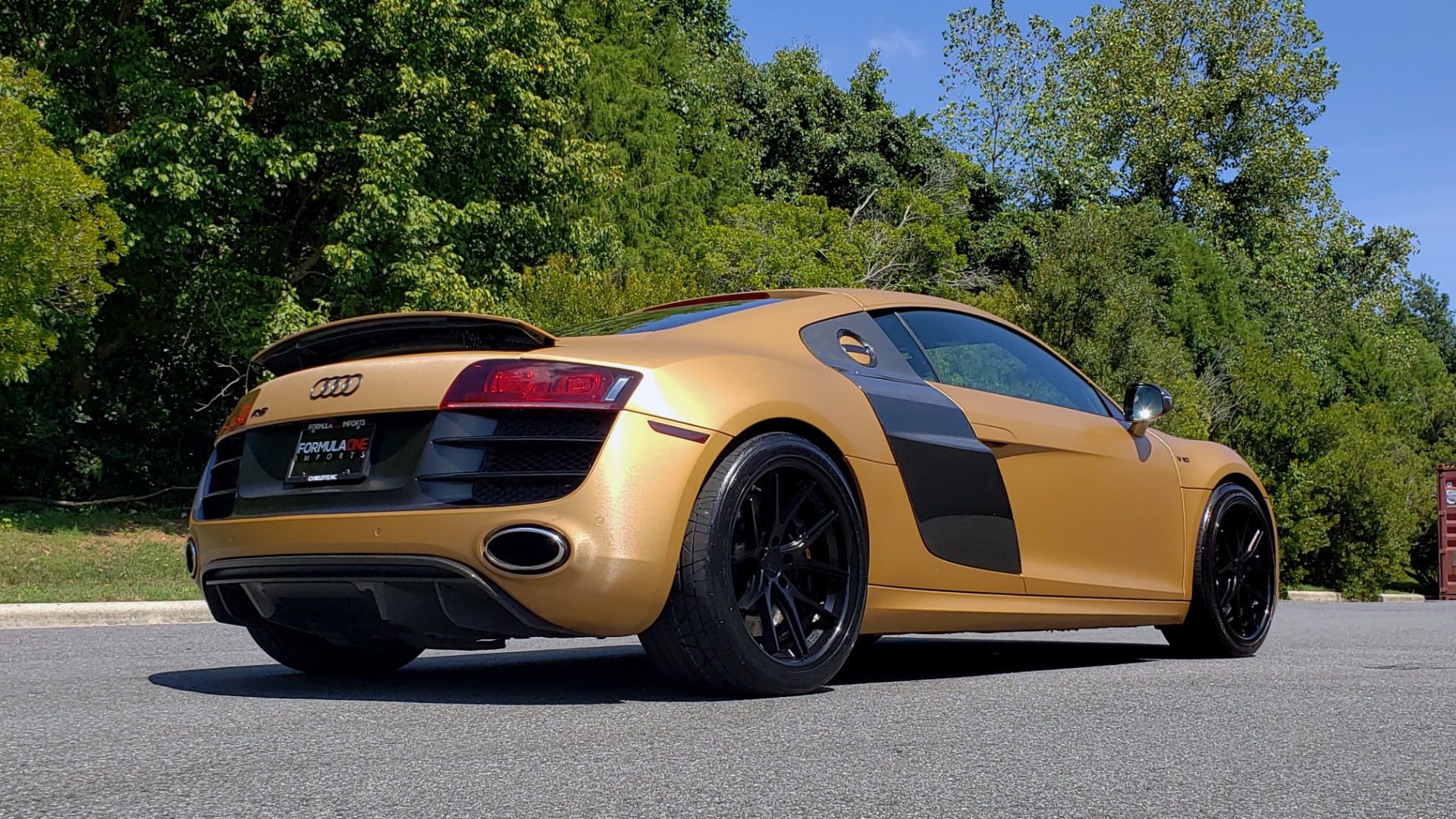 Used 2012 Audi R8 5.2L V10 / AWD / COUPE / NAV / 6-SPD AUTO / CUSTOM WRAP for sale Sold at Formula Imports in Charlotte NC 28227 8