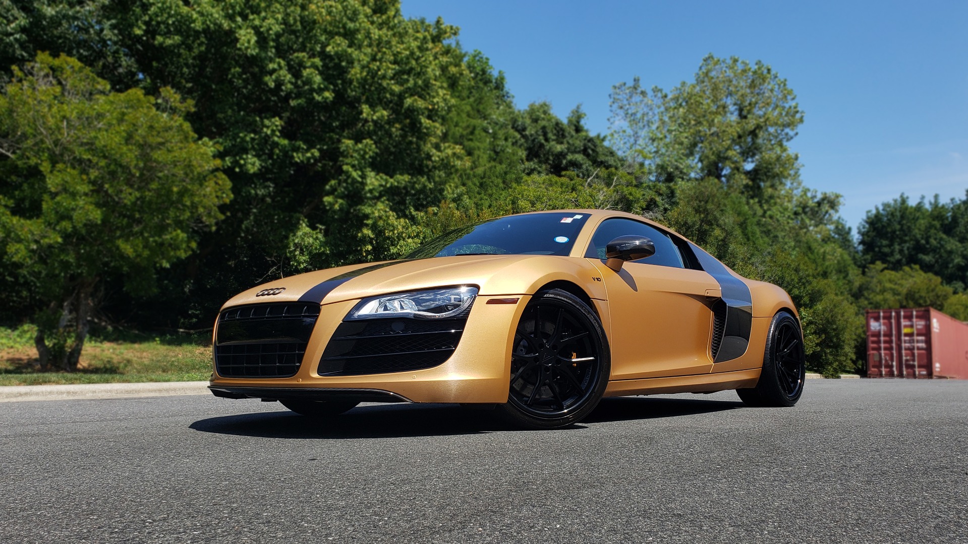 Used 2012 Audi R8 5.2L V10 / AWD / COUPE / NAV / 6-SPD AUTO / CUSTOM WRAP for sale Sold at Formula Imports in Charlotte NC 28227 1
