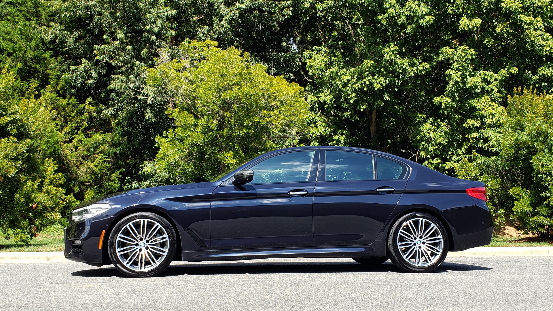 Used 2017 BMW 5 SERIES 540I XDRIVE PREMIUM / NAV / DRVR ASST PLUS / CLD WTHR / SUNROOF / REARVIEW for sale Sold at Formula Imports in Charlotte NC 28227 2